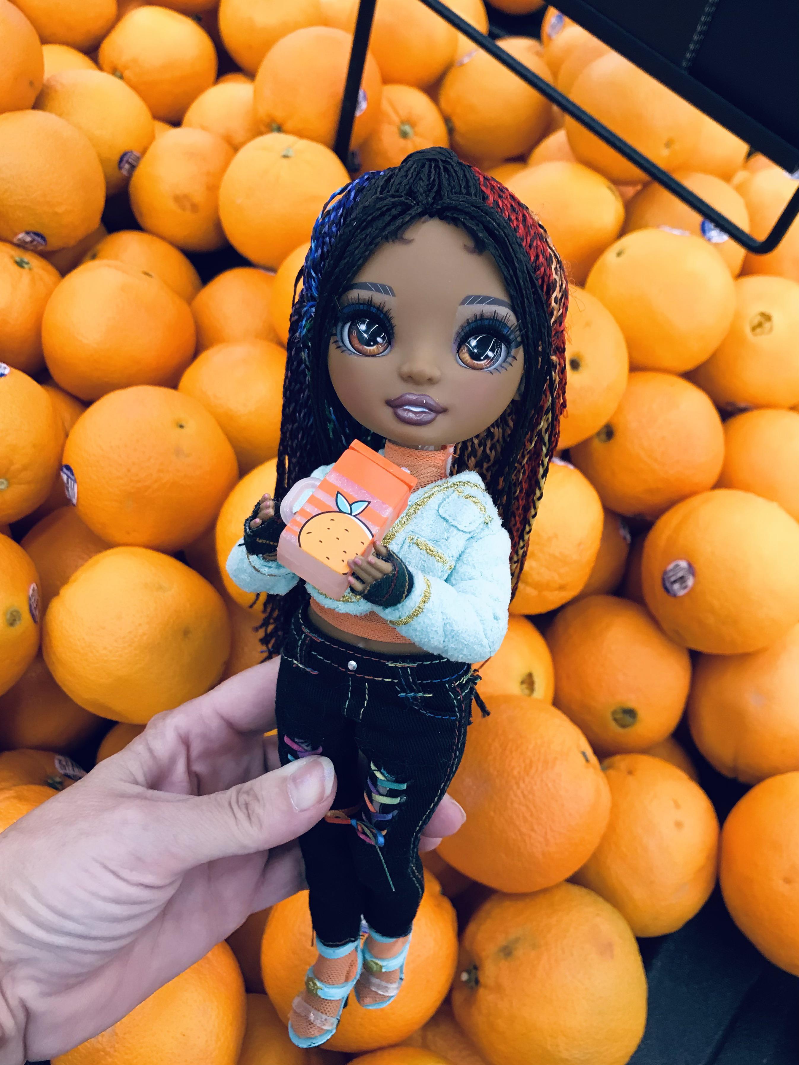 Orange sinnerhelladolltober r/Dolls