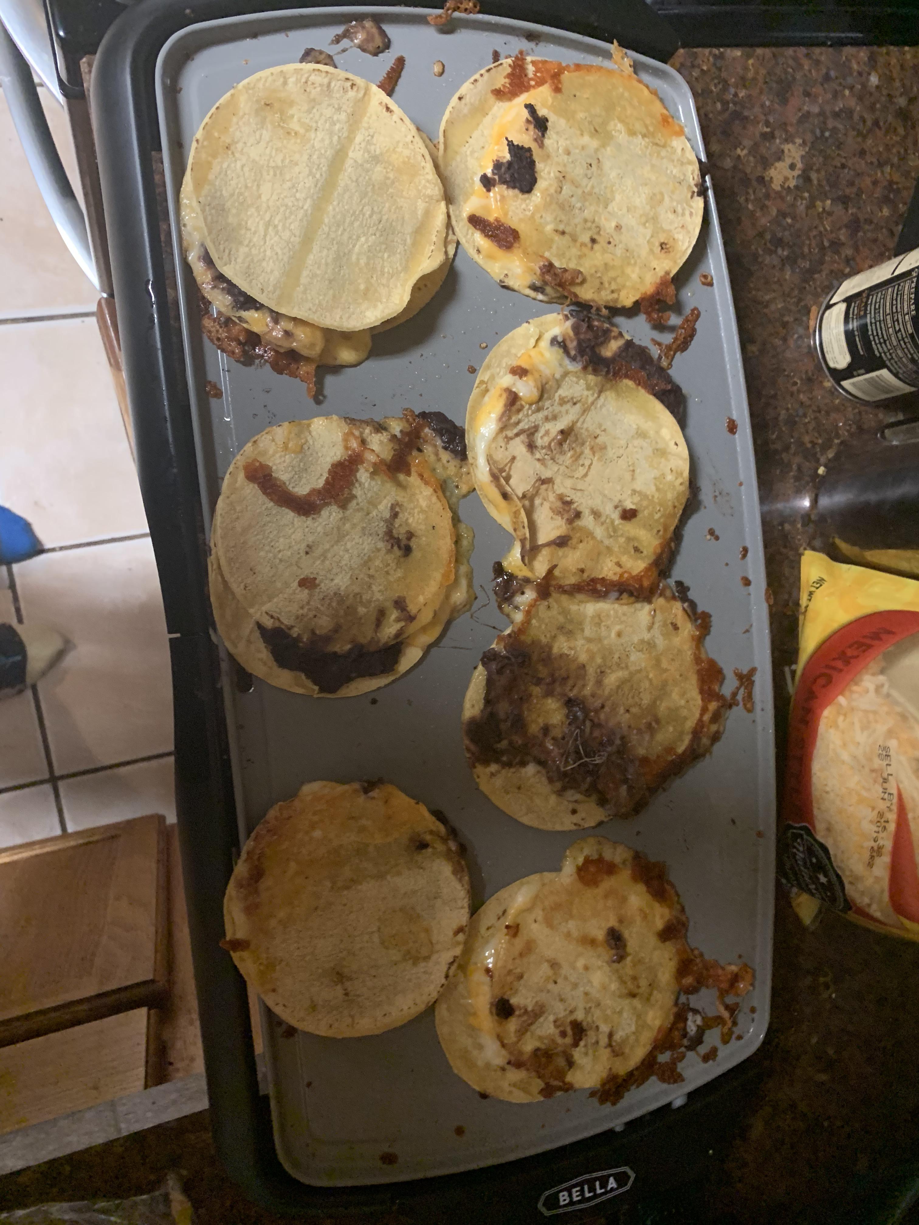 I fucked up my quesadillas. r/shittyfoodporn