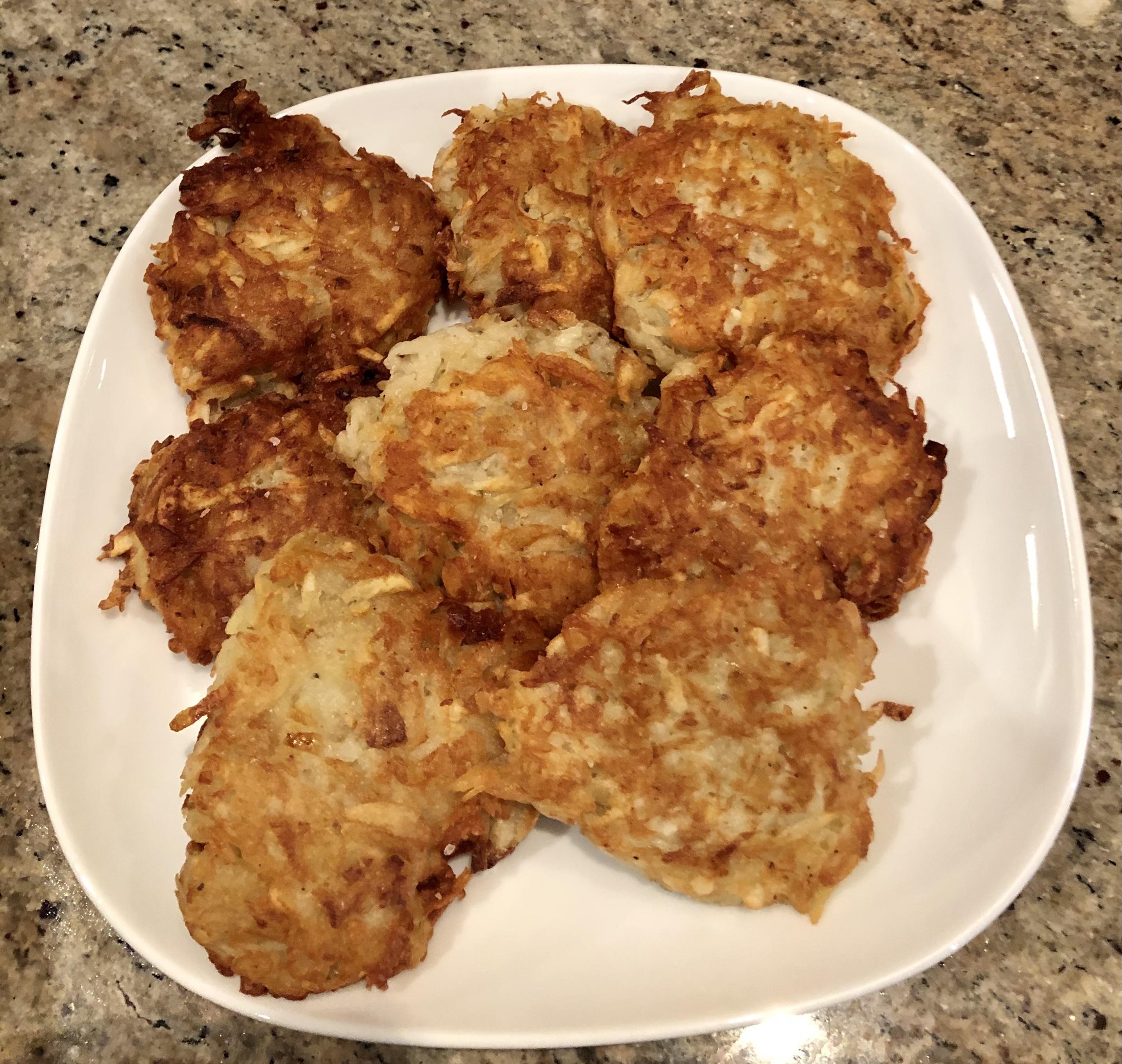 Happy Hanukkah! How do you like to have your latkes? r/FoodPorn