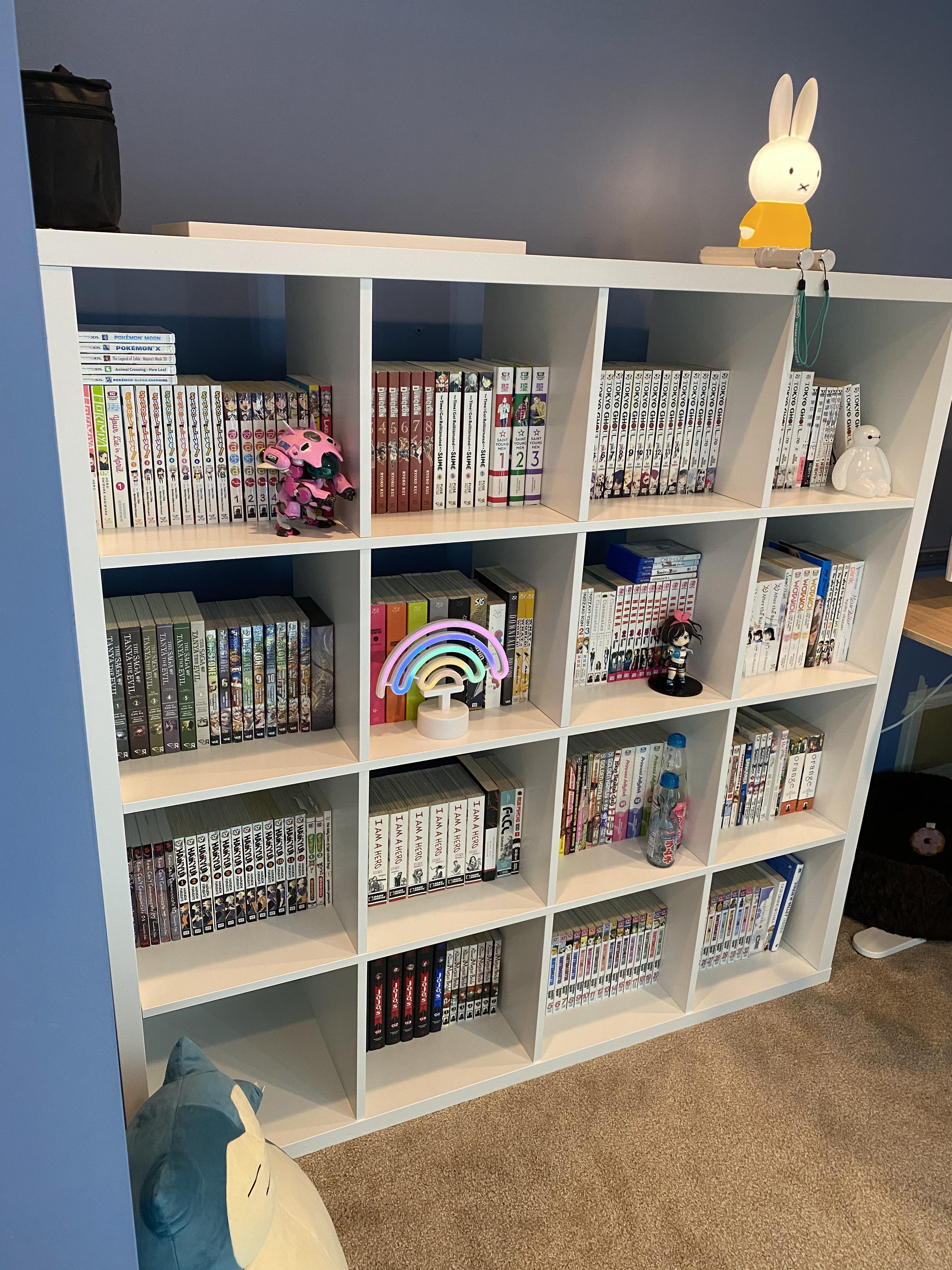 Finally built a shelf specific for manga! Pretty happy to see it all