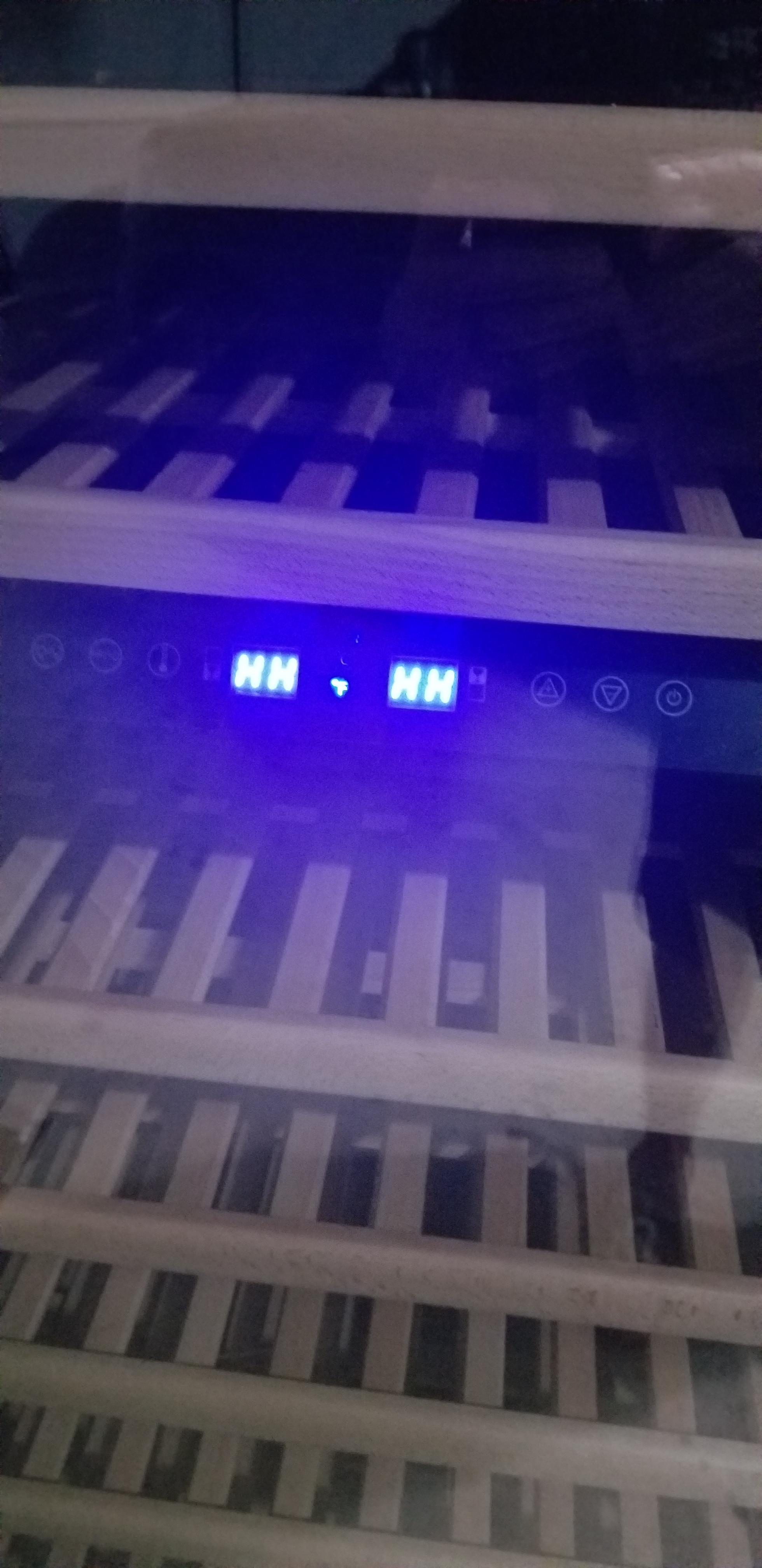 Avanti Wine Fridge HH Error. It's one of the 6ft models so I dont want