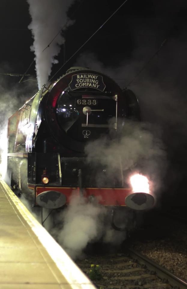 Duchess of Sutherland in Newark last night. Amazing sounds and smells