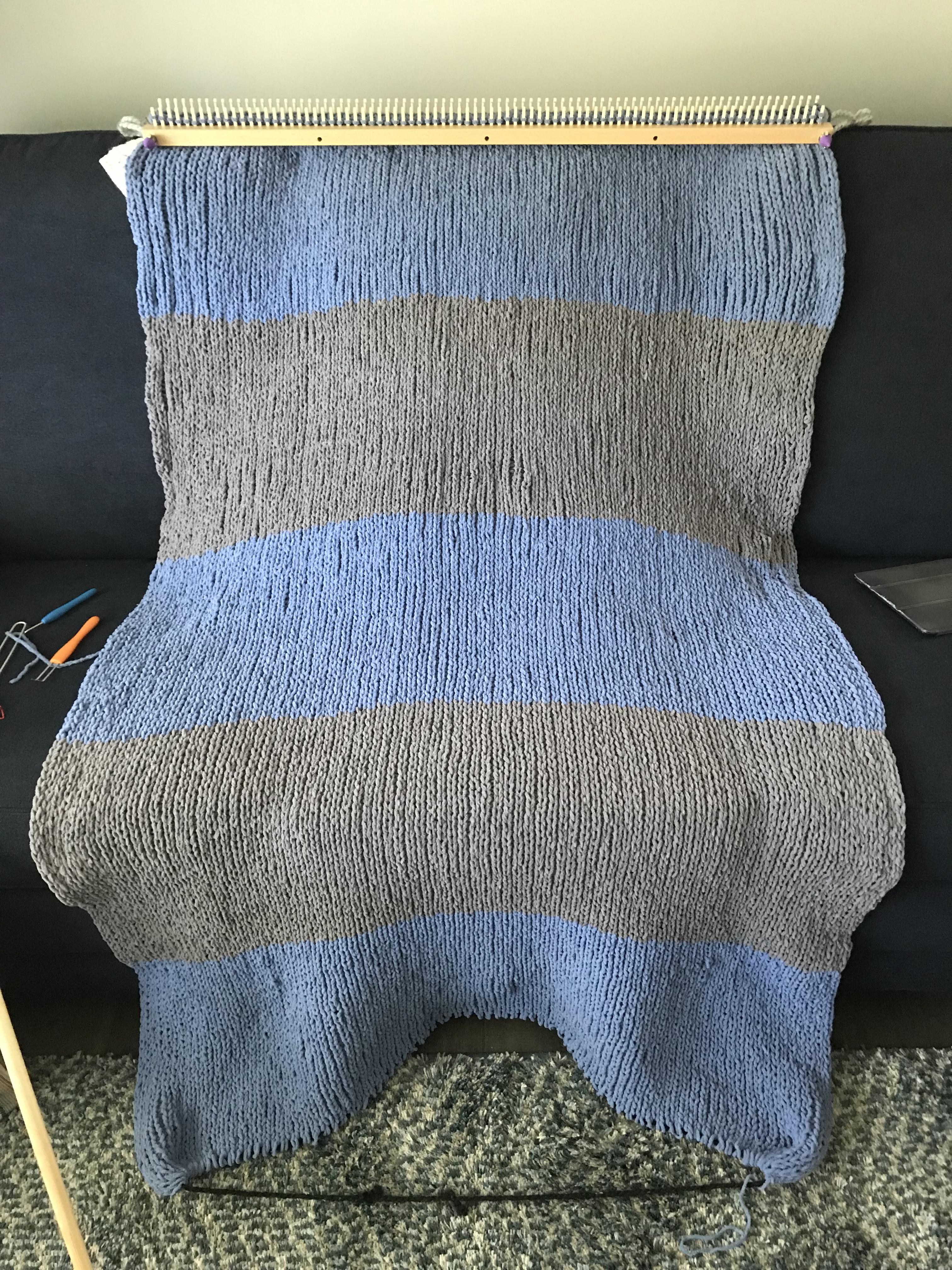 KB 38” Loom Dog Blanket WIP Status, Part 7 r/LoomKnitting