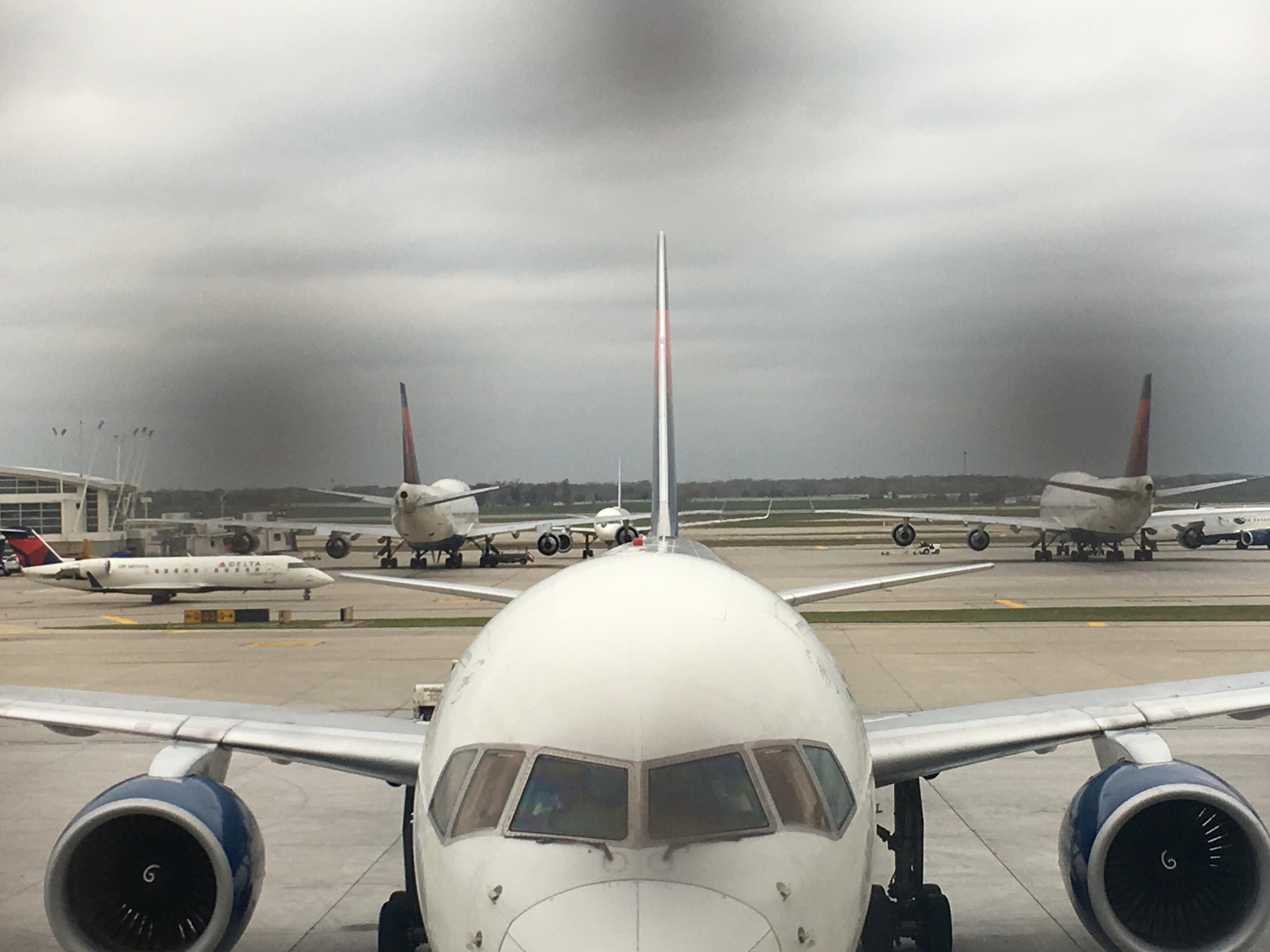 The queens of Detroit r/aviation