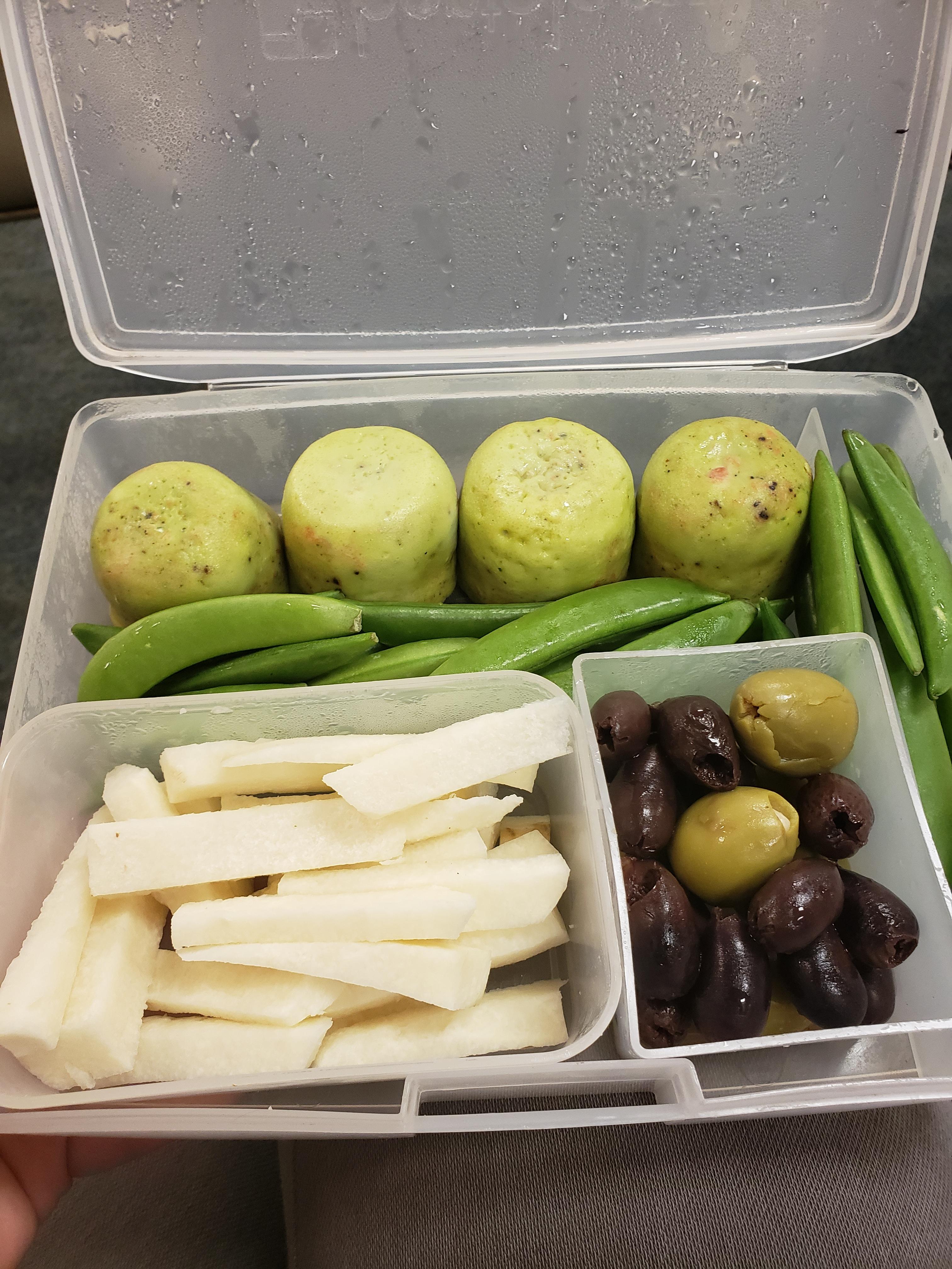 R1D15 Smoked salmon egg bites, snap peas, jicama, and olives r/whole30