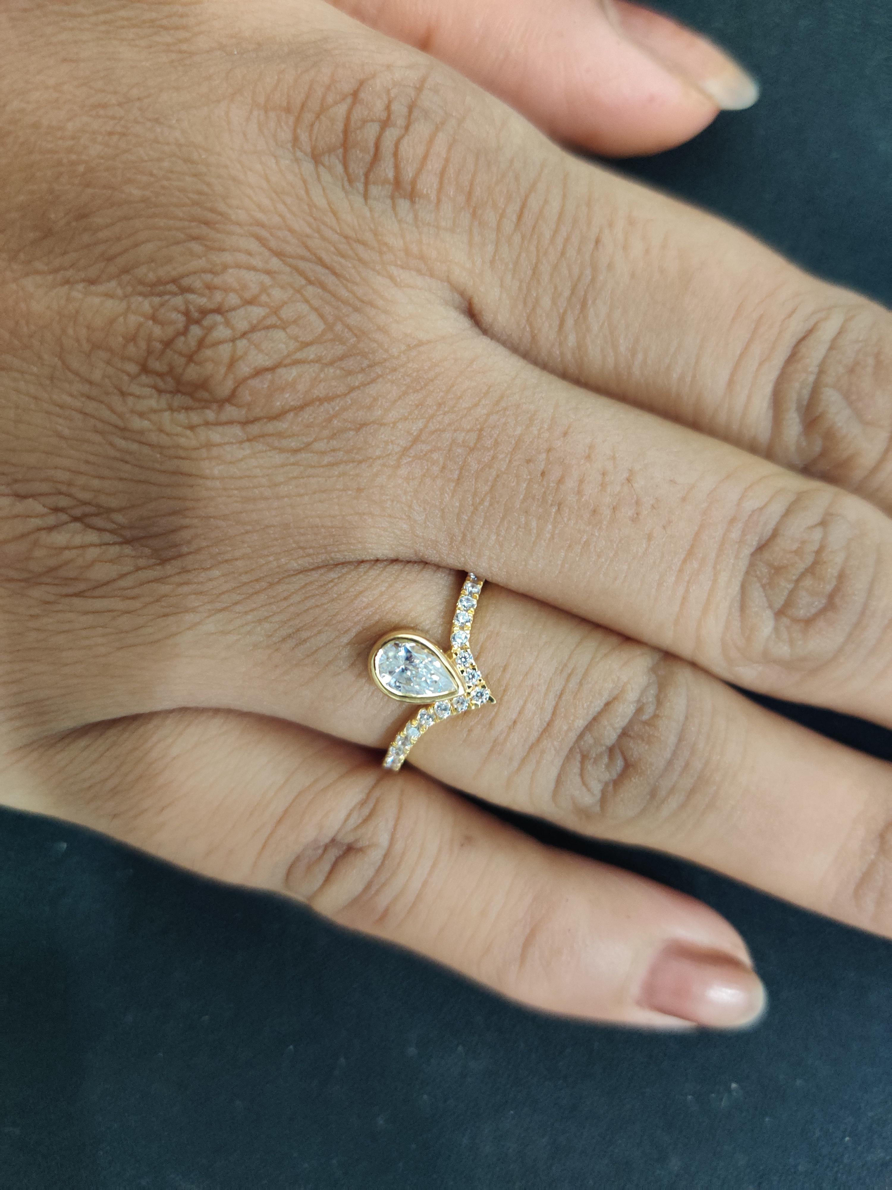 I bought this upsidedown ring from Diamondrensu on Etsy r/Moissanite