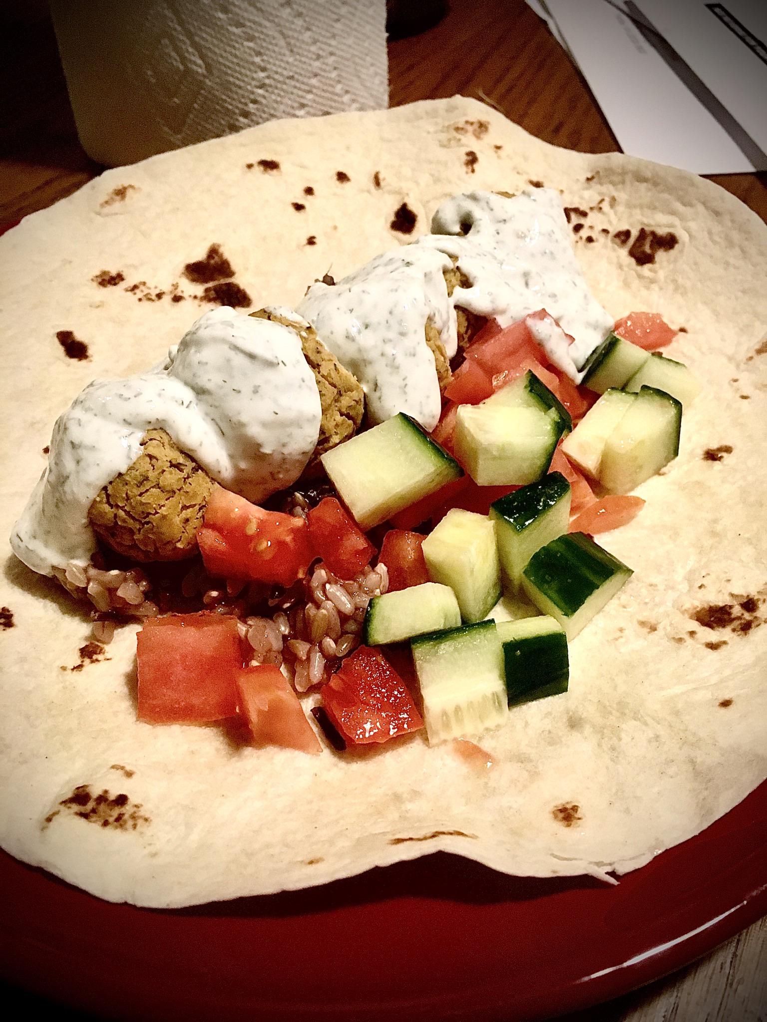 Homemade falafel and yogurt dill sauce! r/FoodPorn
