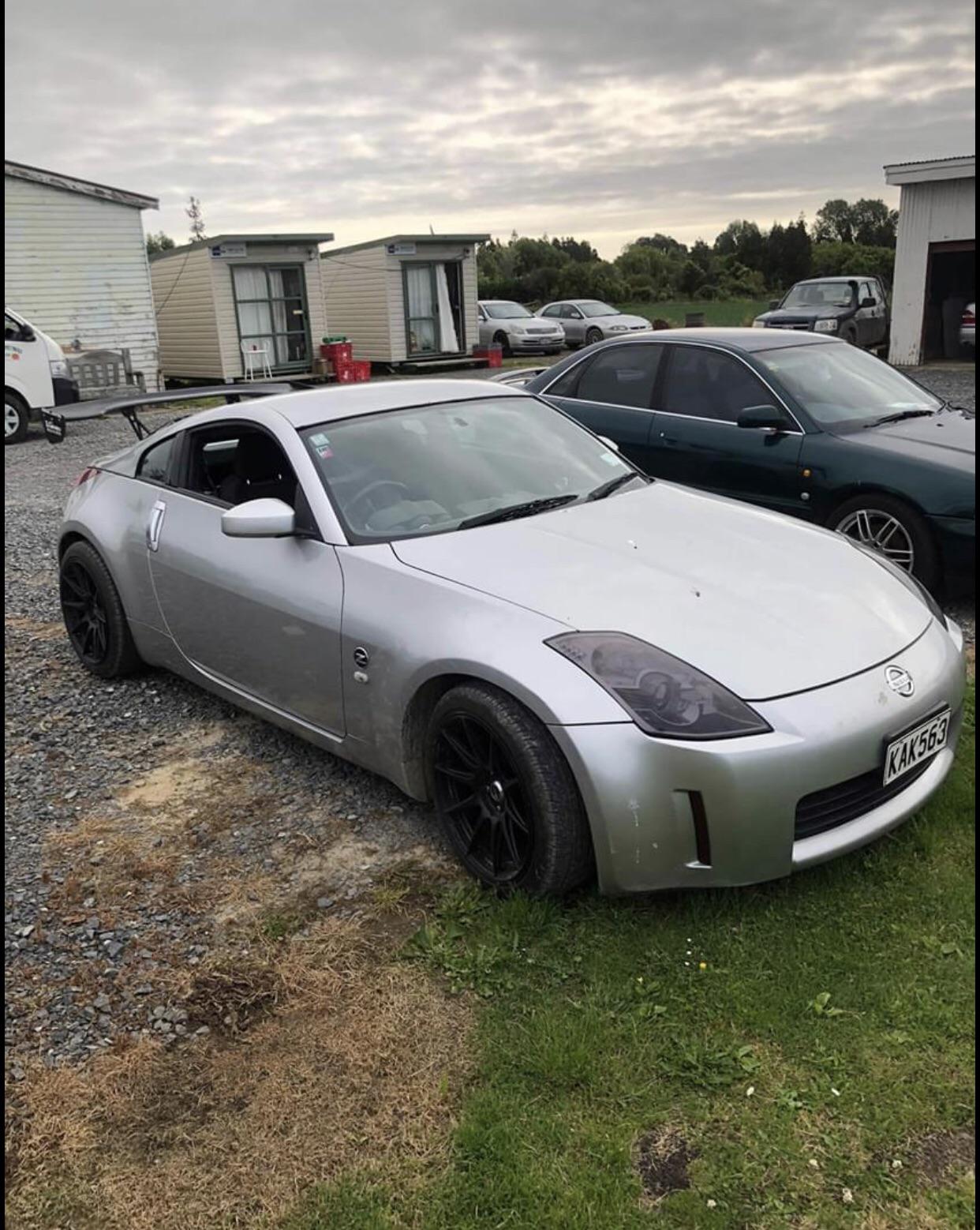 How much would this 350z cost? I’m looking to make an offer but would