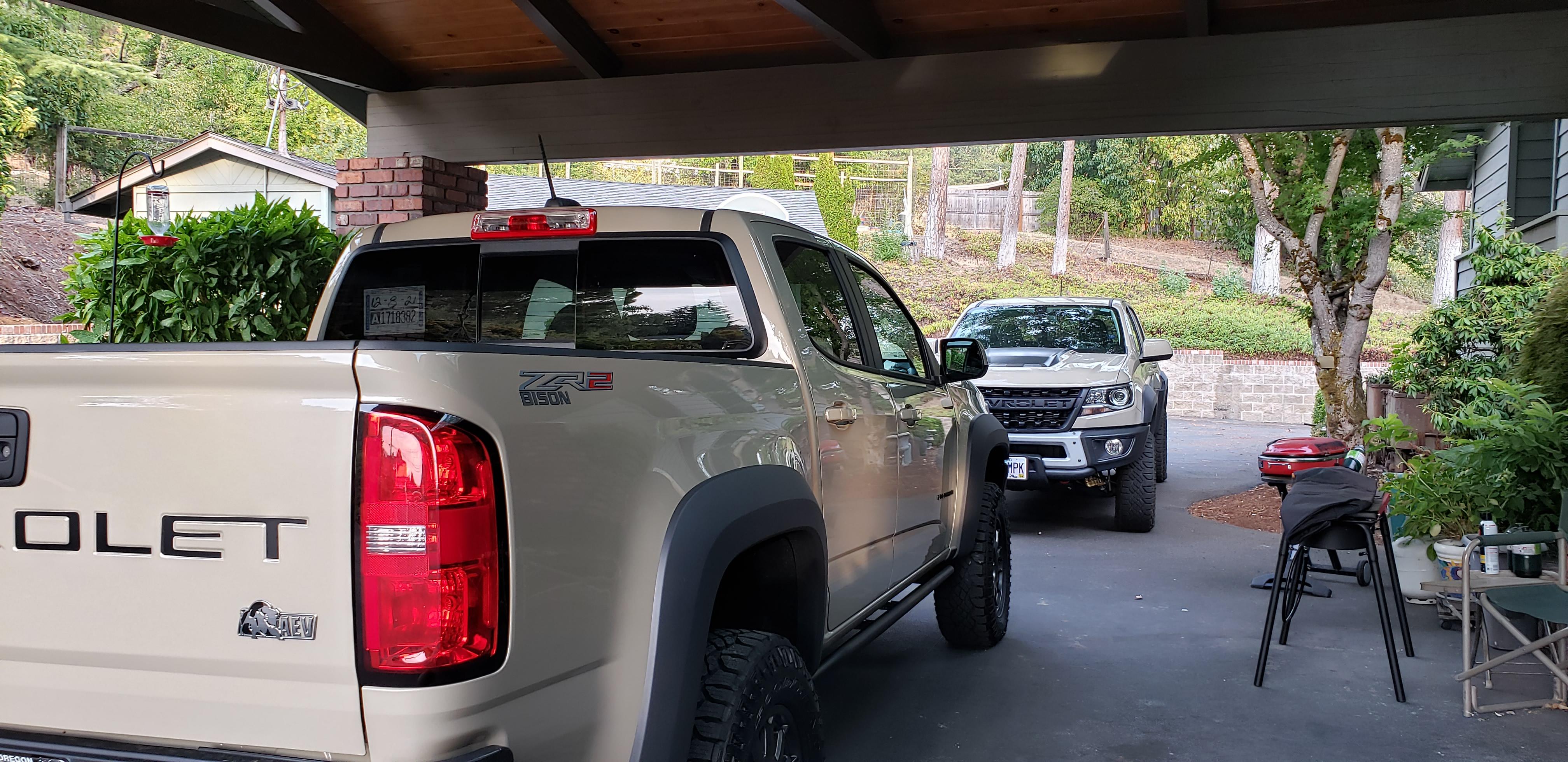 No, that's not a mirror 😂 His and hers 2021 Colorado ZR2 Bisons. Mines