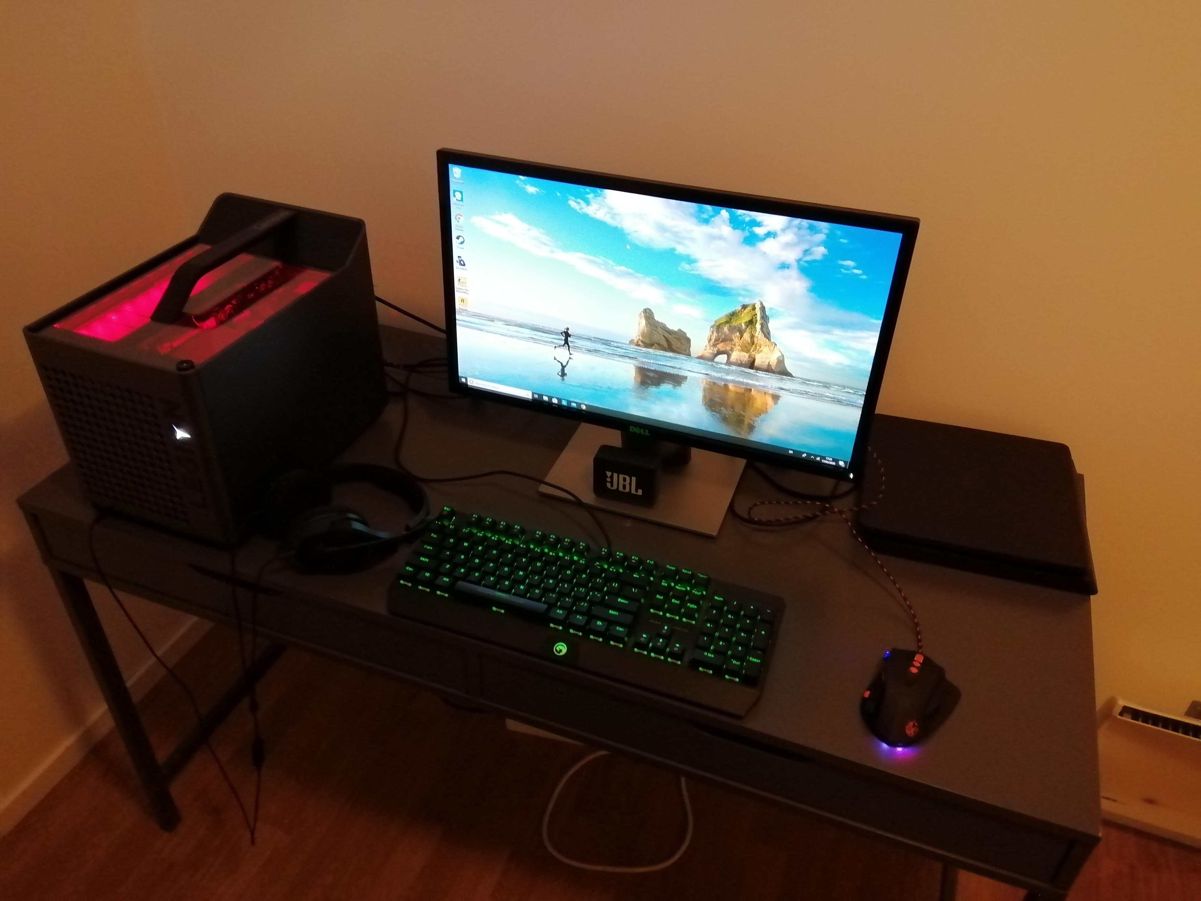 today i got my first gaming pc! r/pcmasterrace