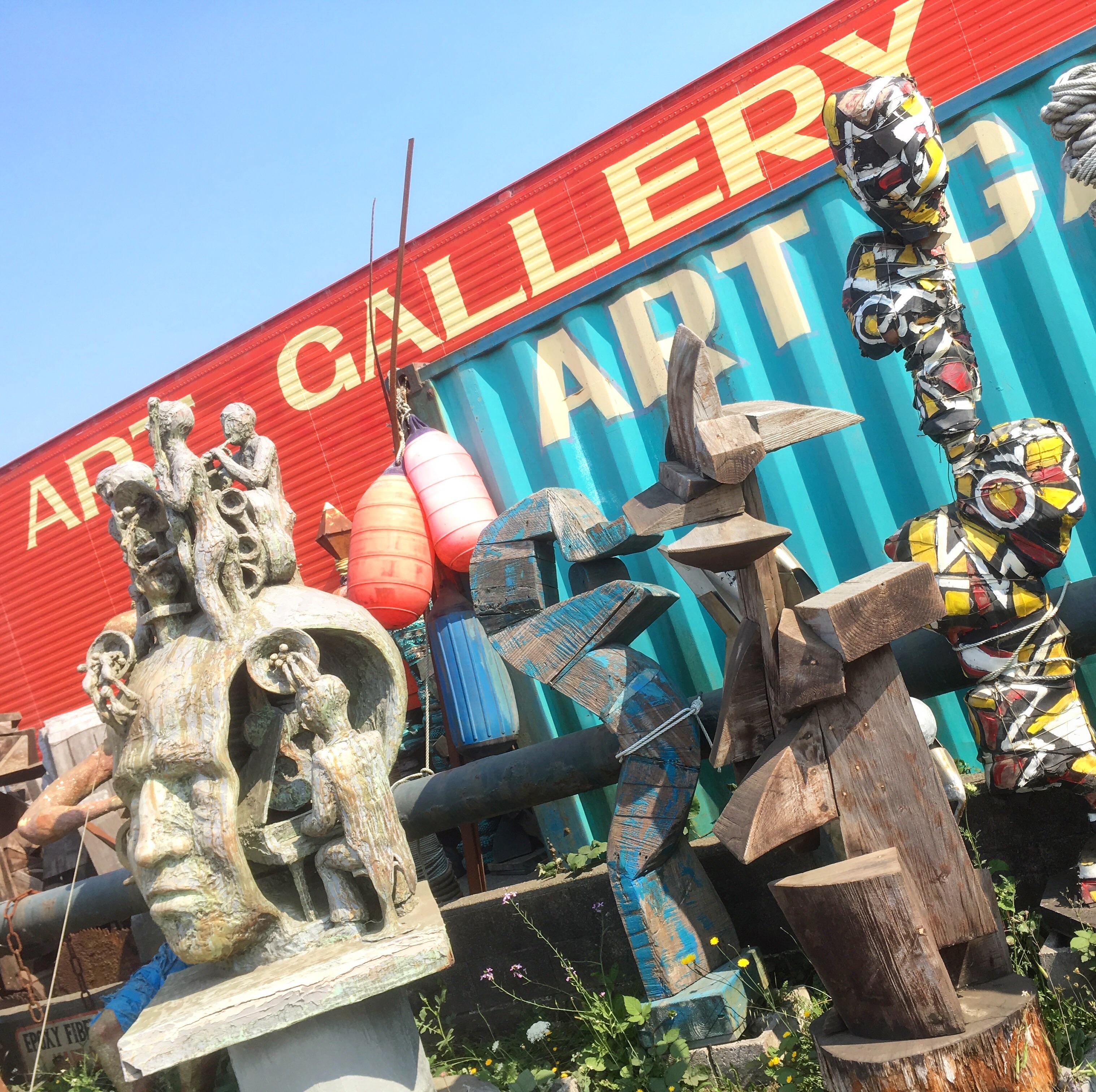 Roadside Art Gallery On The Oregon Coast [640x640] r/ArtPorn