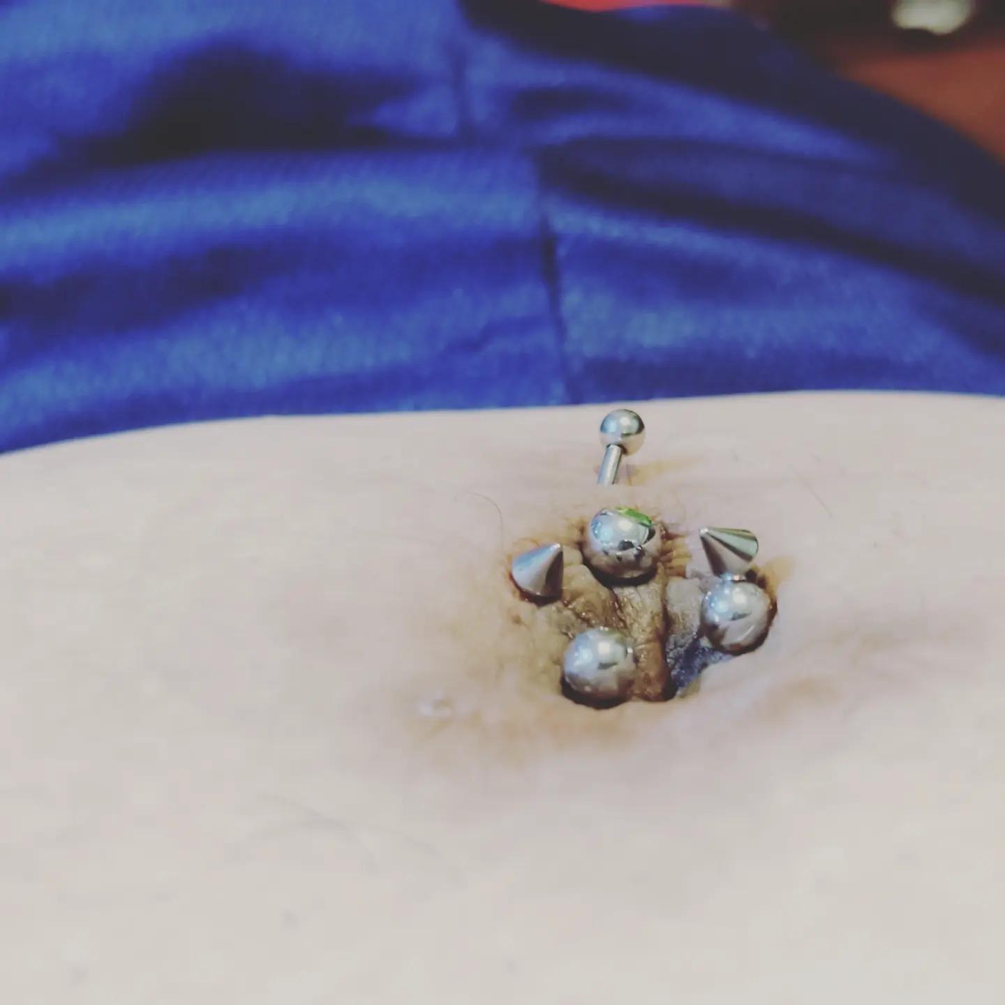 true navel Piercings r/malenavelpiercing