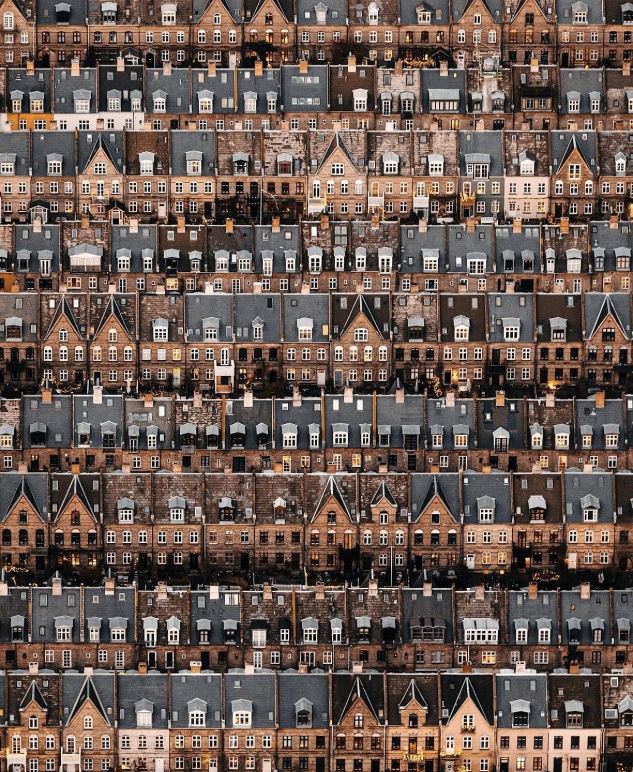 Row houses in Copenhagen, Denmark r/Damnthatsinteresting