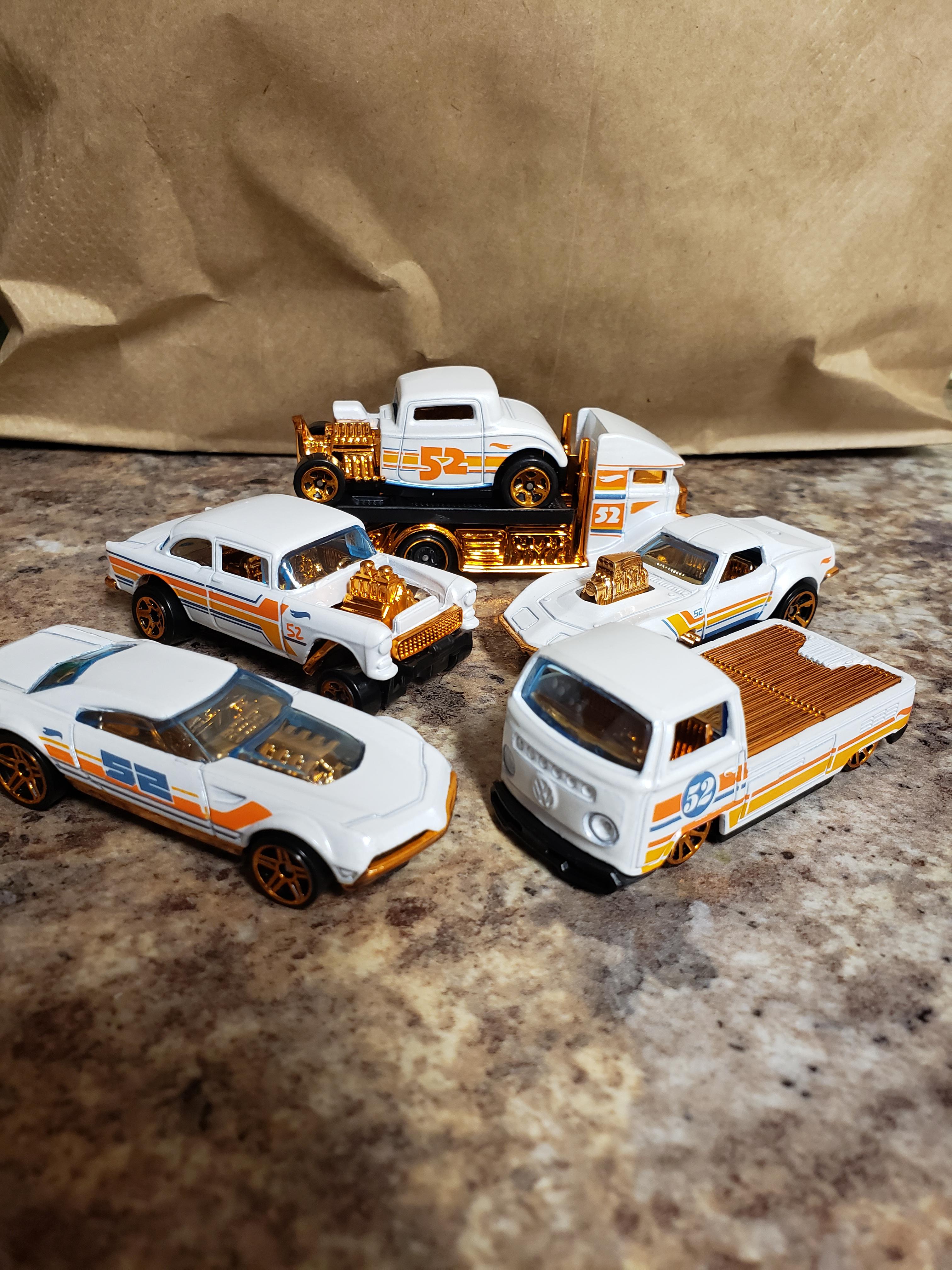 Best way to celebrate completing a set. Set them free! : r/HotWheels