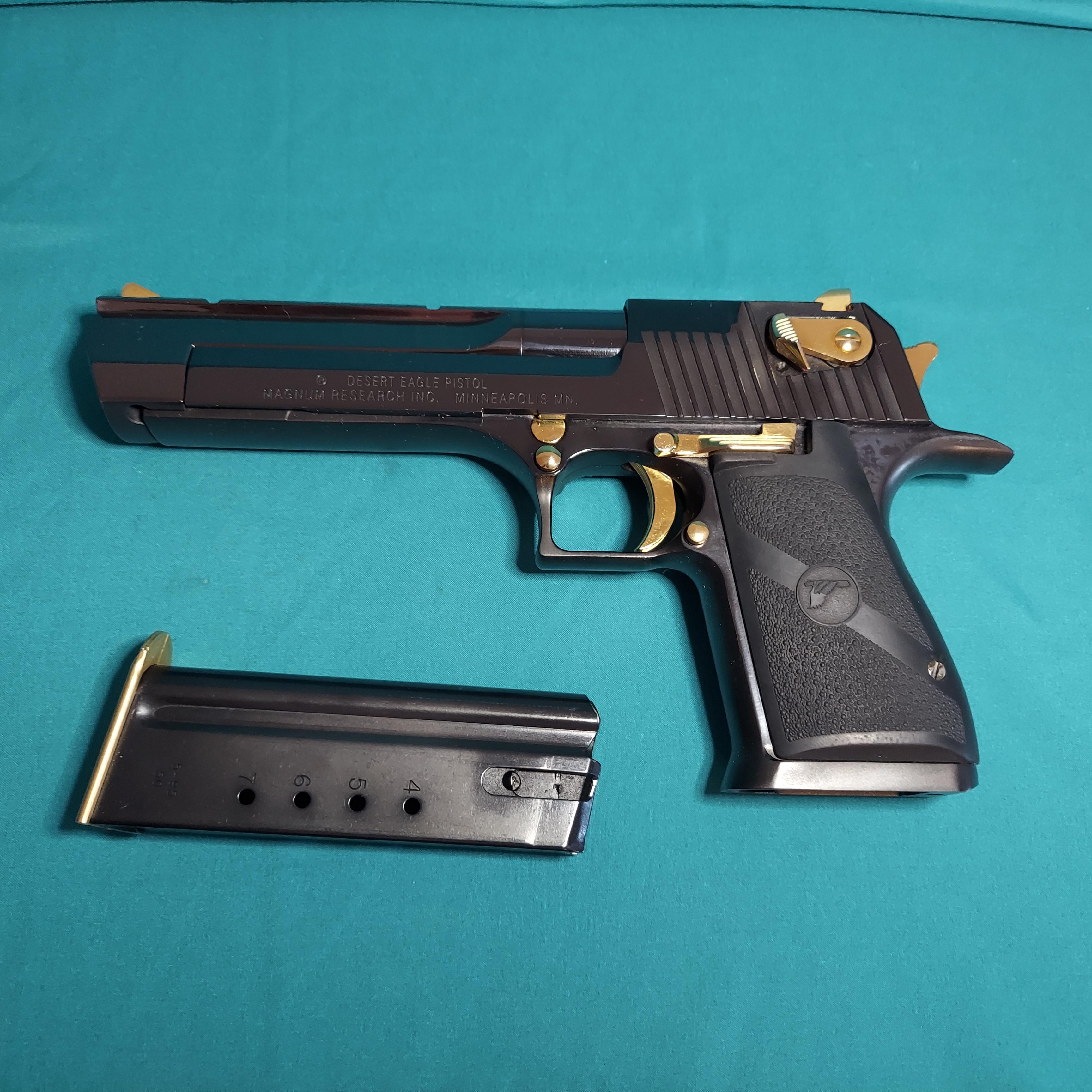 Black and gold Desert Eagle 50. AE r/GunPorn