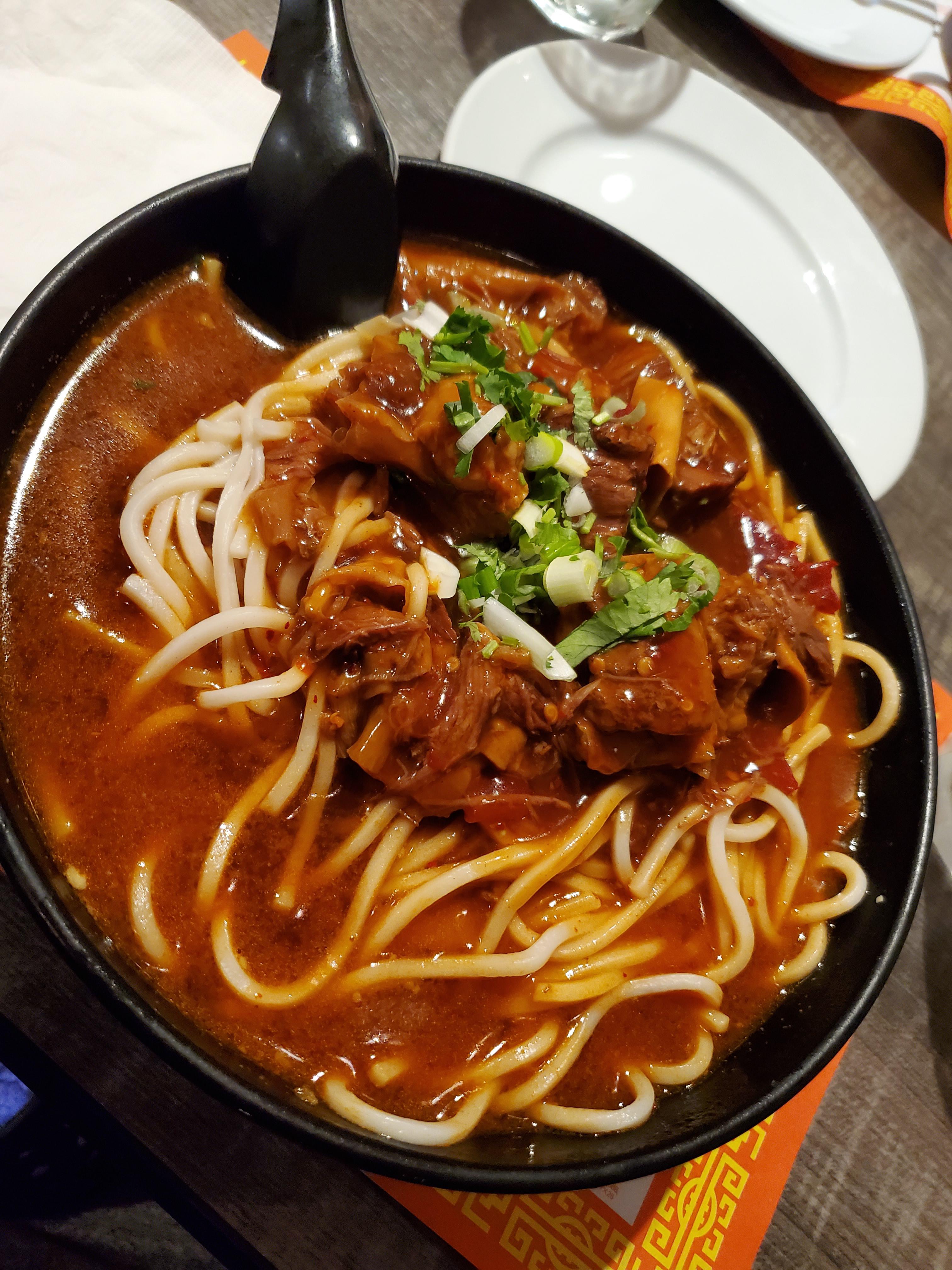 [I ate] Spicy beef tendon noodle soup r/food