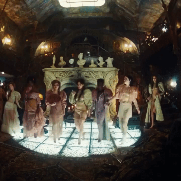 Emma Stone - Poor Things international trailer : Celebhub