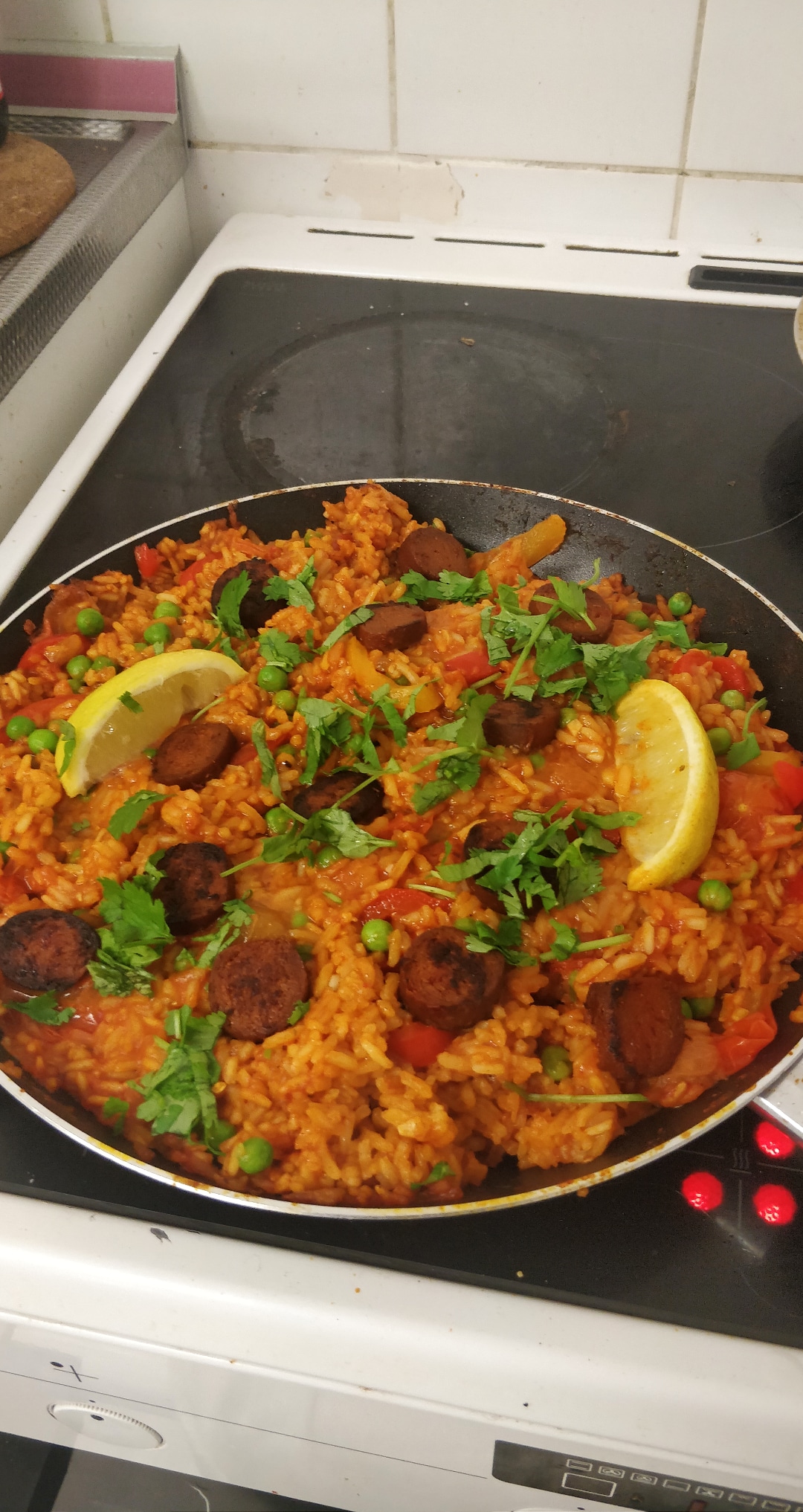 Entirely plantbased 'Chorizo' Paella! r/vegetarian