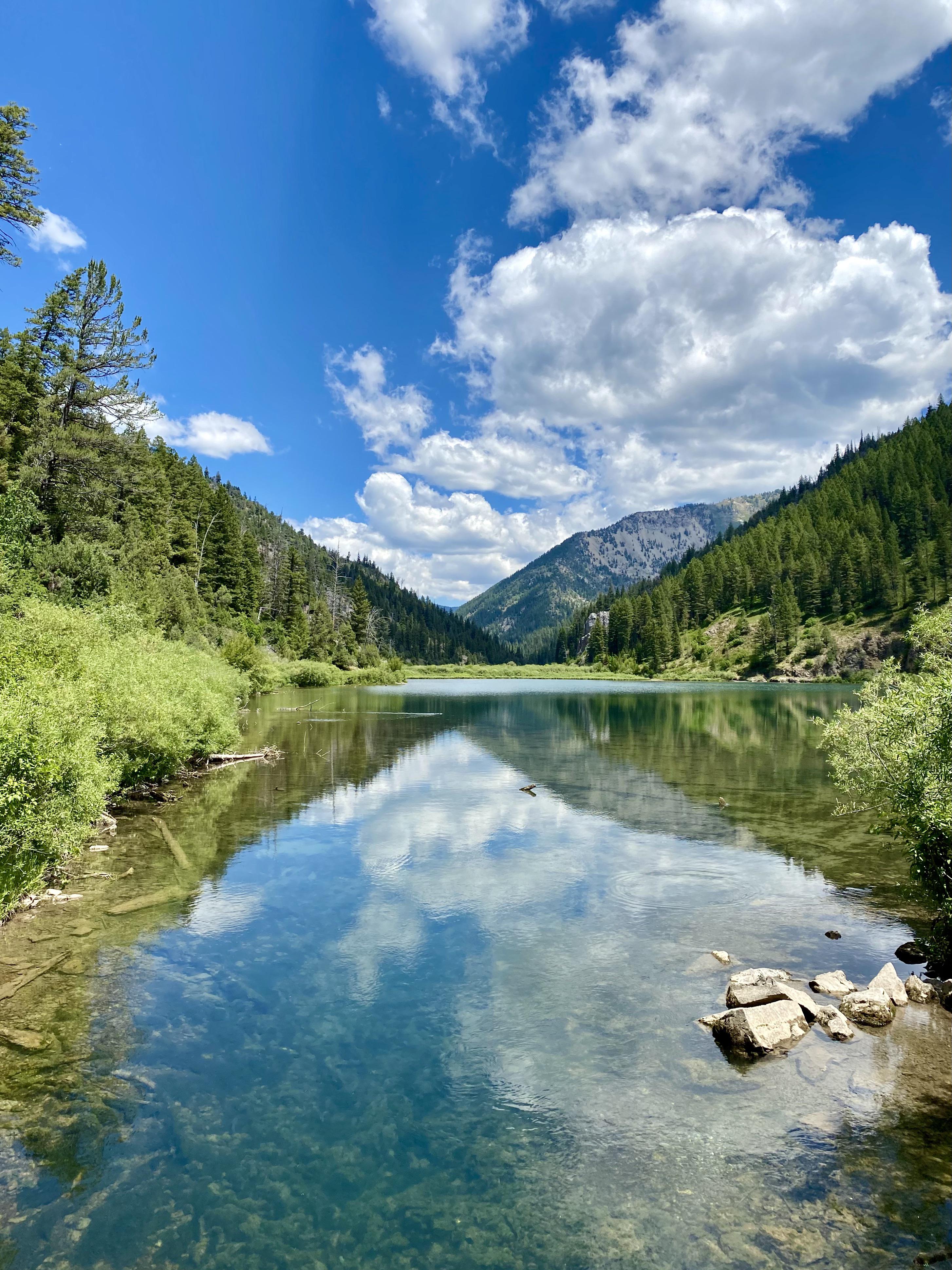 Lower Palisades Lake, Teton Valley, Idaho, USA [OC] [1728x828] r
