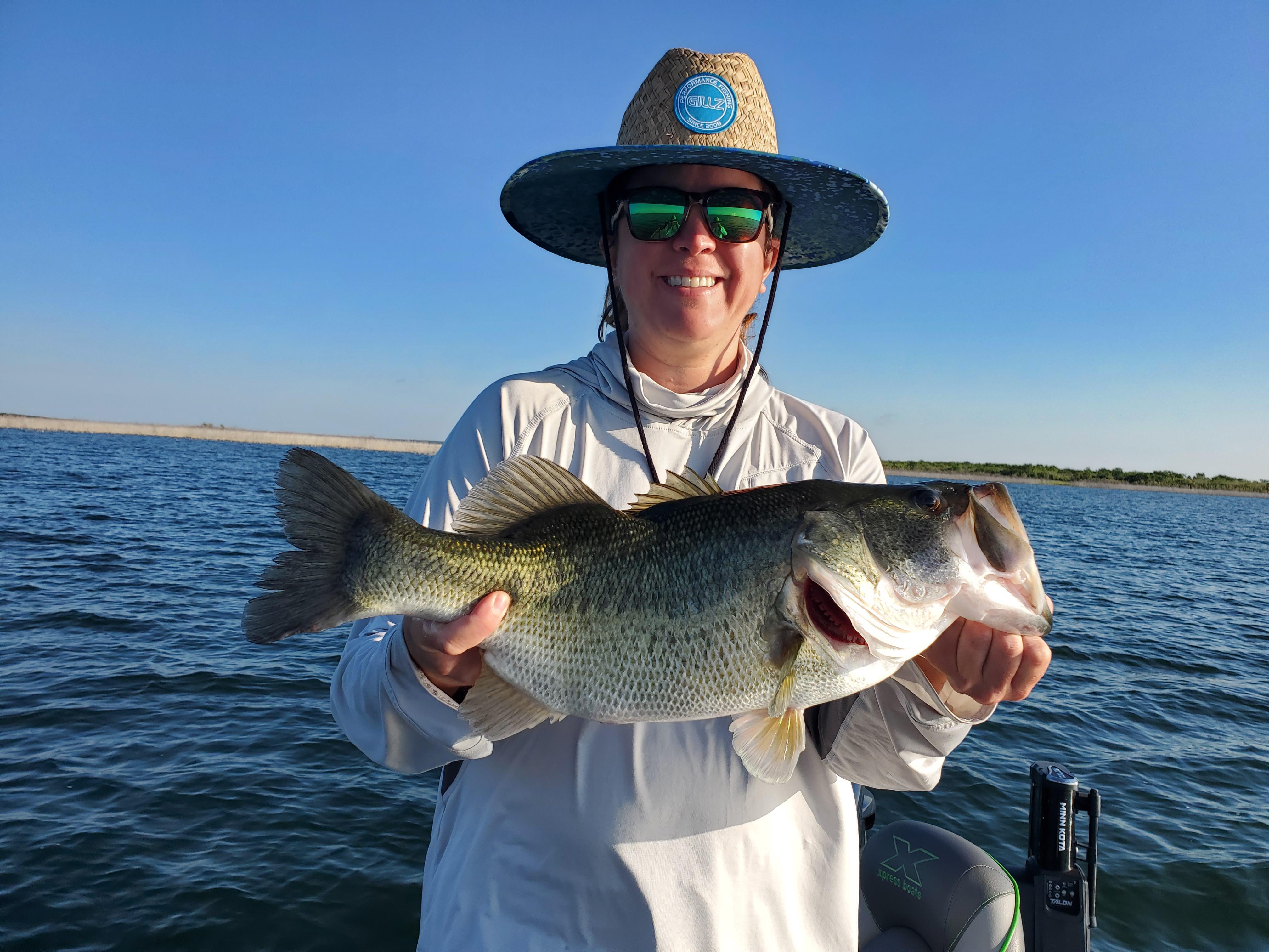 OH Ivie today. Green pumpkin kingtail Texas rig. r/bassfishing