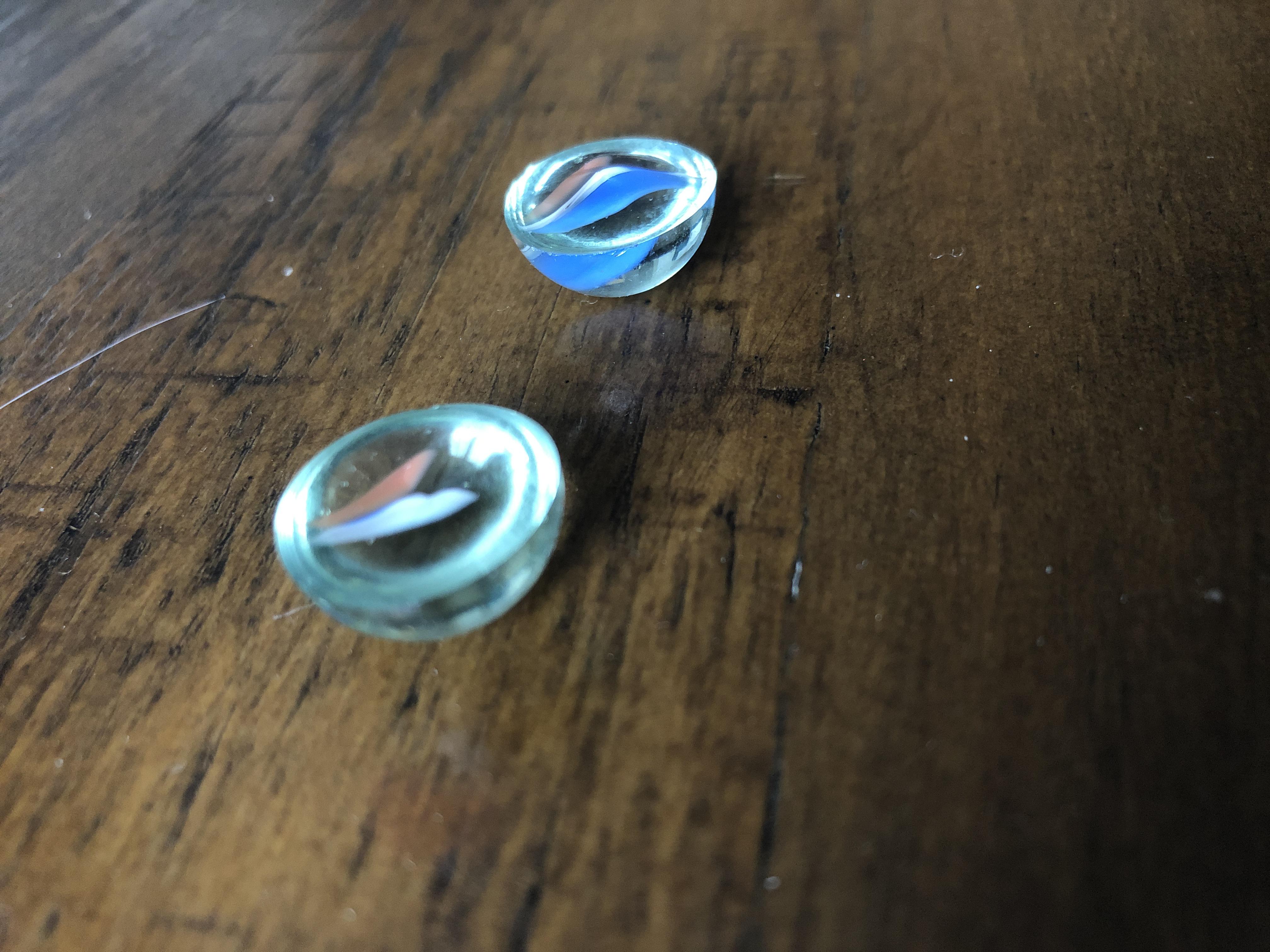 This marble that broke in half. r/mildlyinteresting