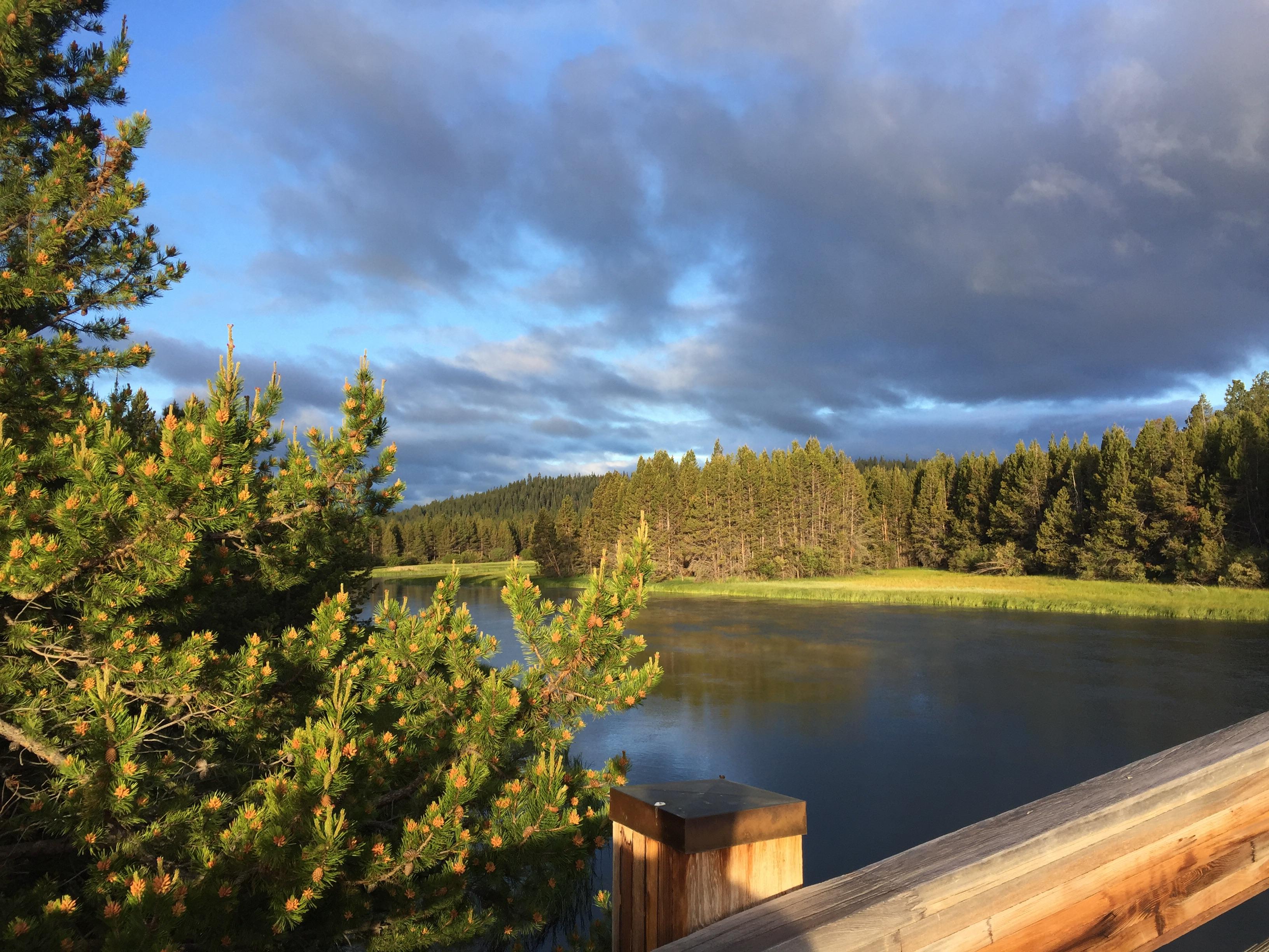 Deschutes River at Sunriver r/oregon