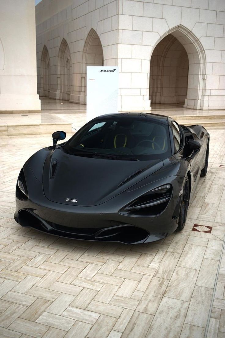 Latest the allblack McLaren 720S. r/Autos