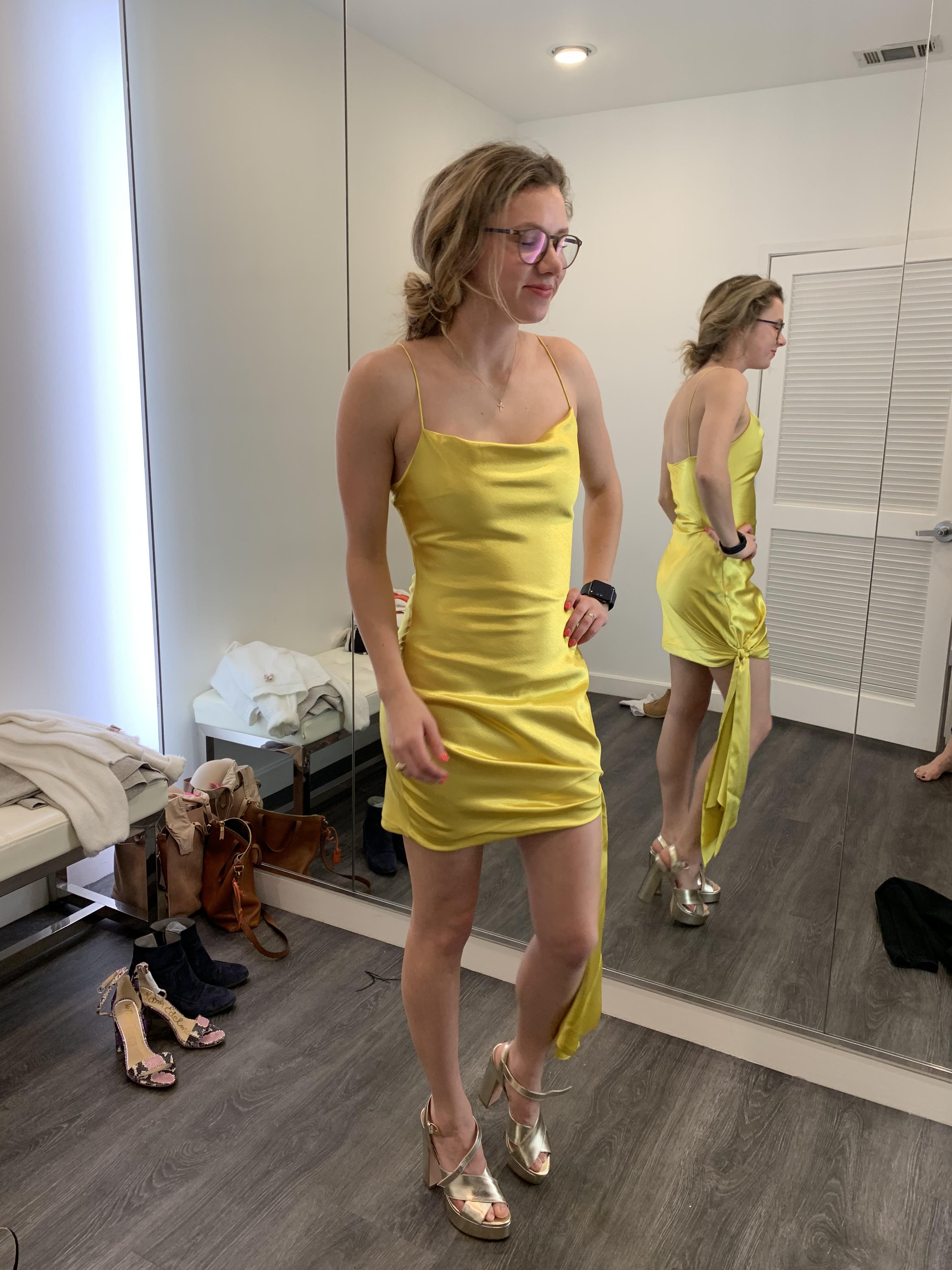 How do I wear my hair with this neckline?? What kind of earrings should