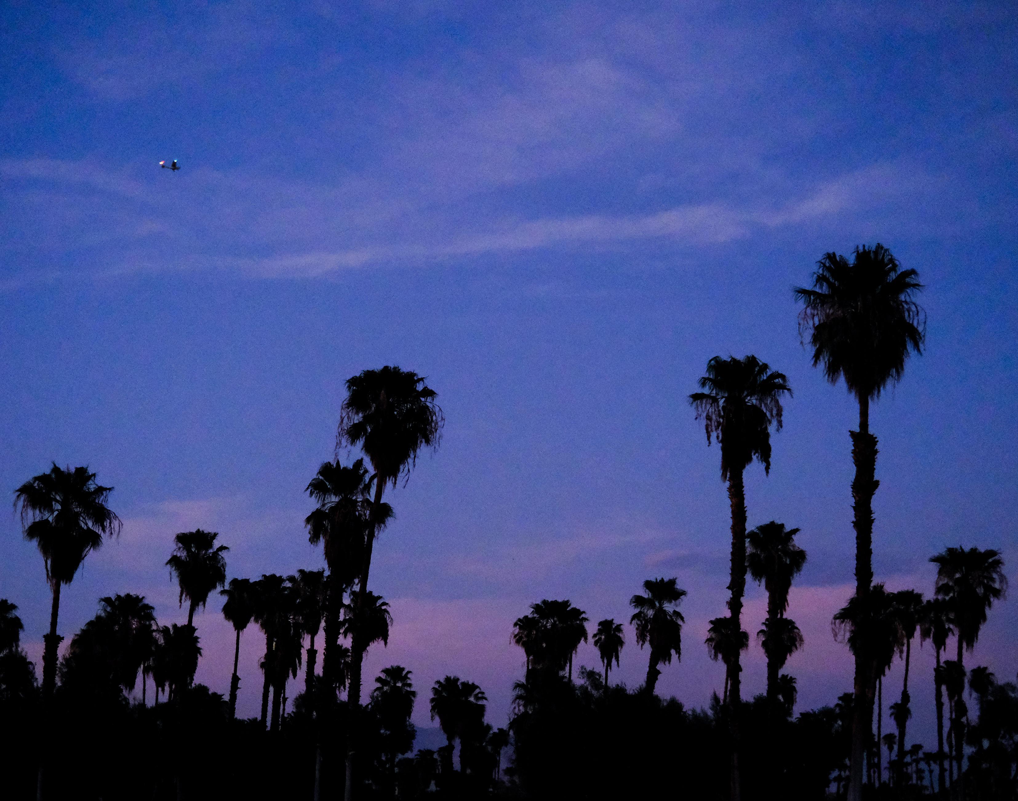 Sunset in Palm Springs with the x100v r/fujifilm