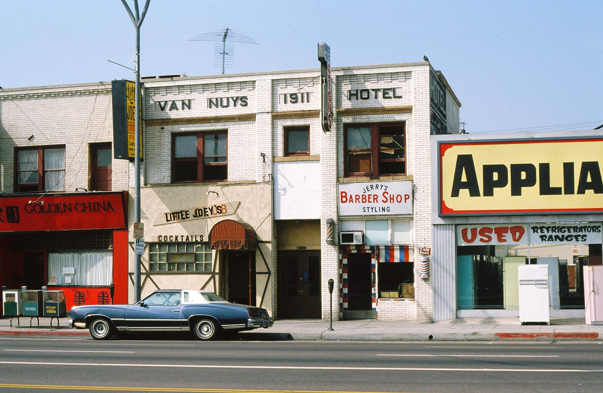 Van Nuys Hotel early 1980s r/VintageLA