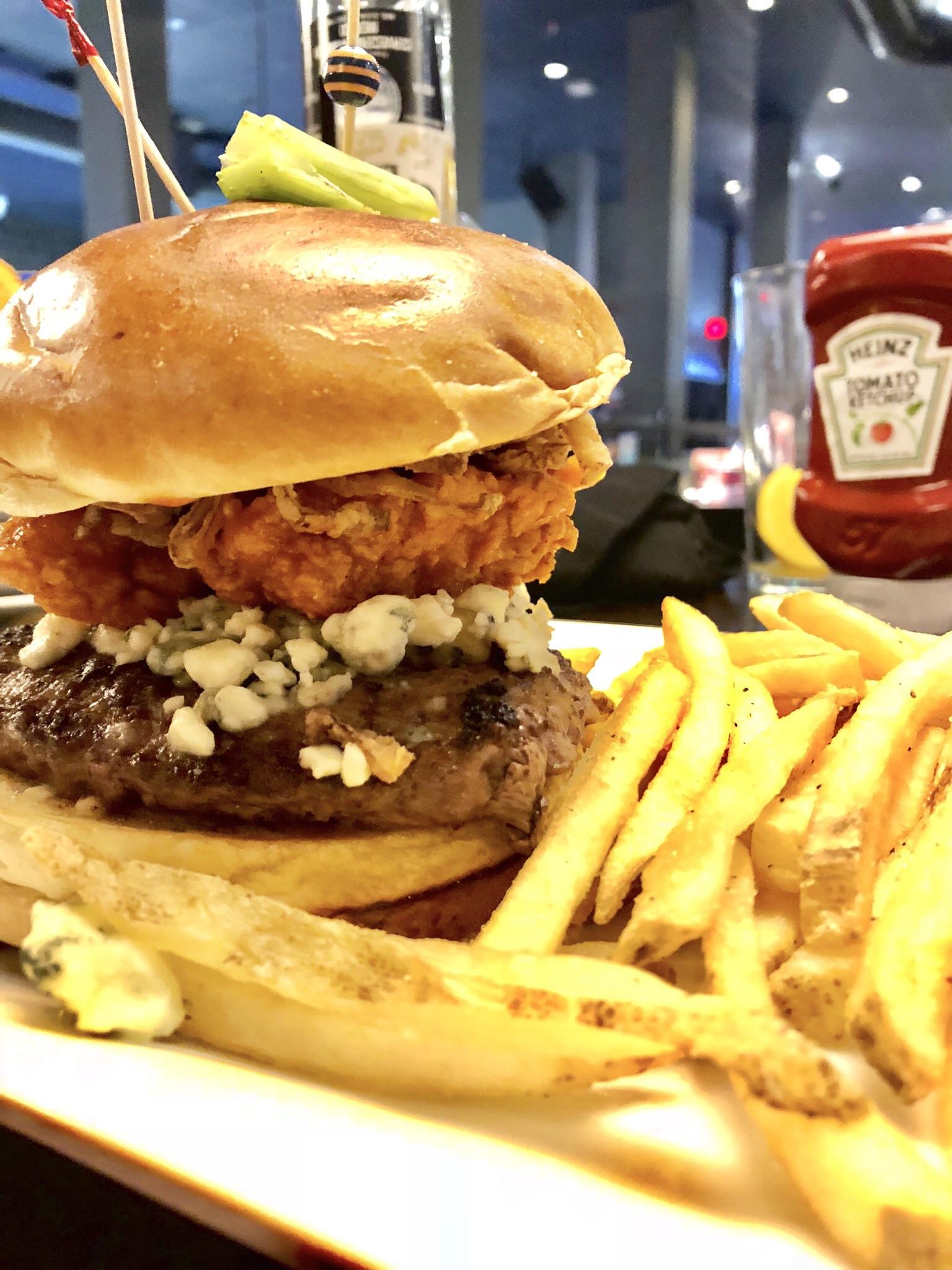 [i ate] a buffalo wing burger with fries r/food