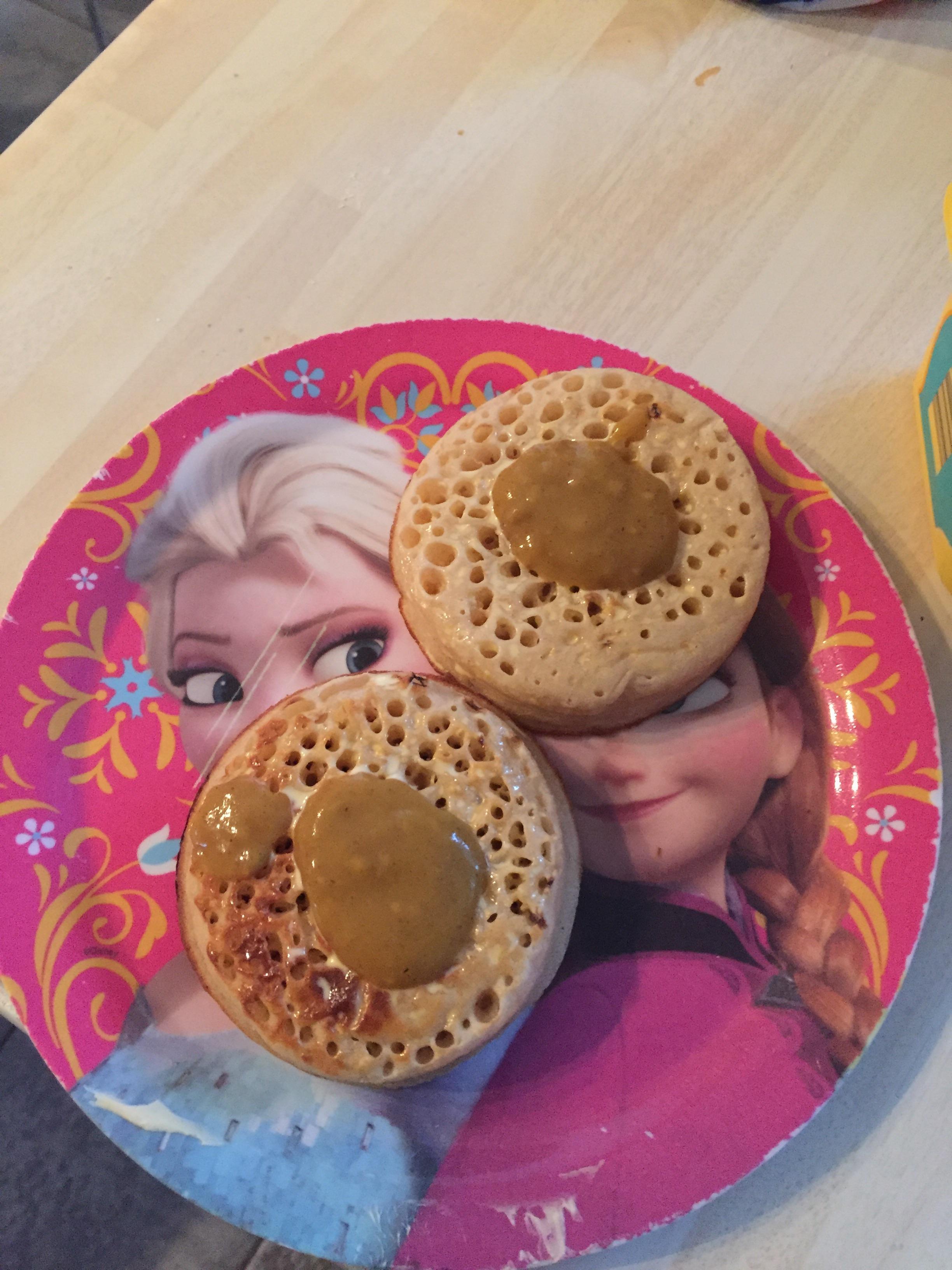 Cold curry sauce on my crumpet. Kids think it looks like shit. shittyfoodporn