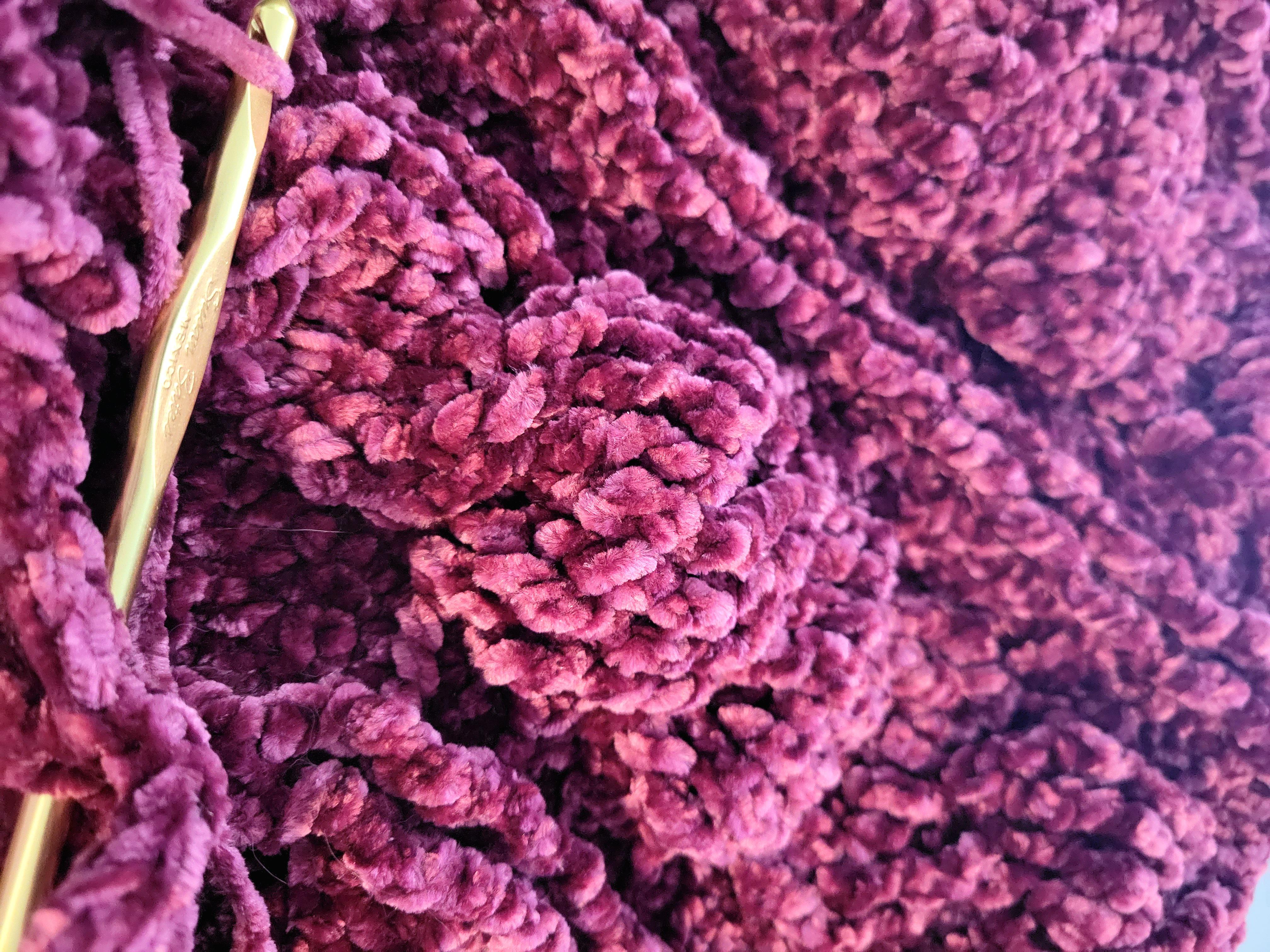 Pillow cover! Bought a cheap throw pillow that's ugly but I'm covering