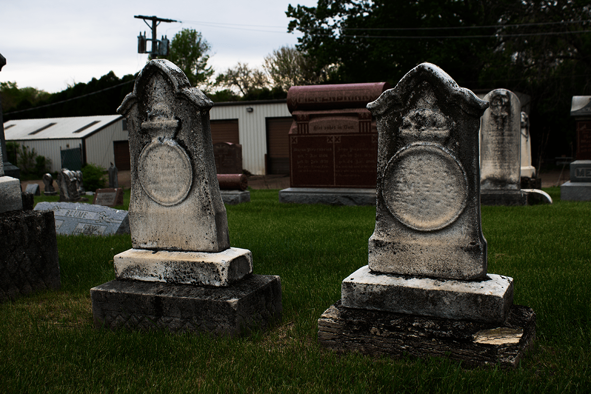 Saint Peter Lutheran Cemetery, Arlington Hts IL r/CemeteryPorn