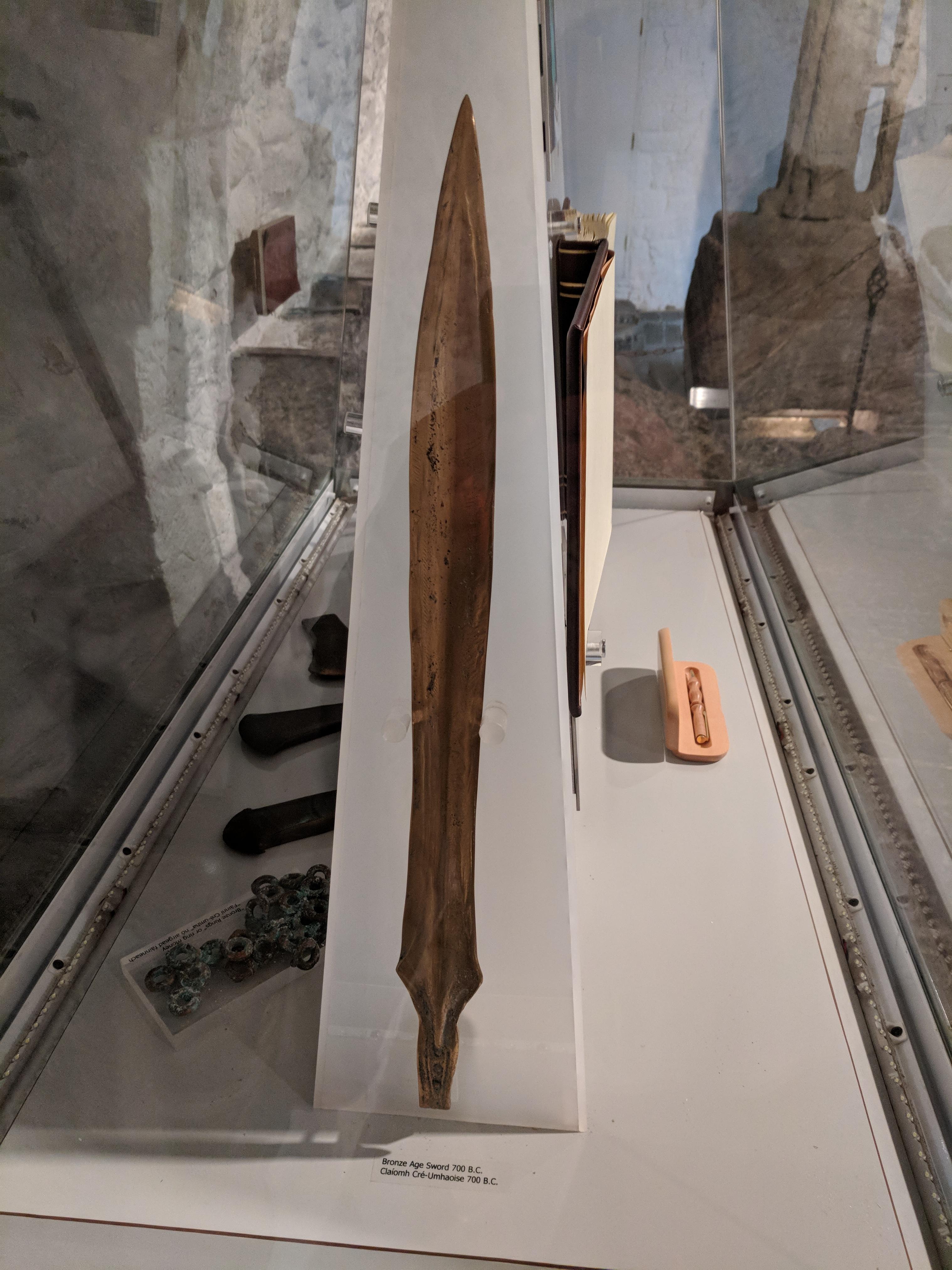 Bronze age sword r/SWORDS