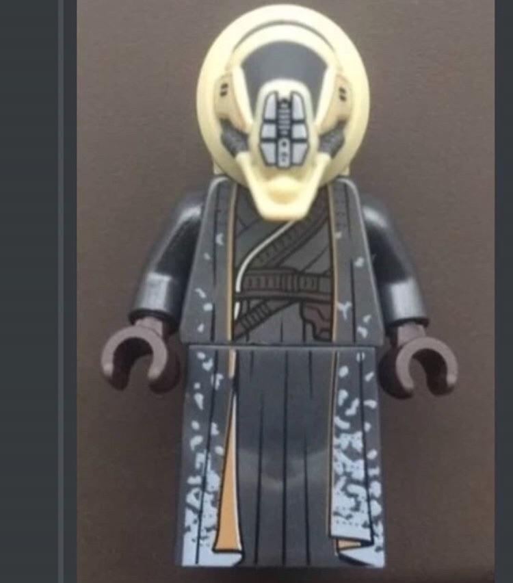 Another new character revealed from Solo LEGO minifigure StarWarsLeaks