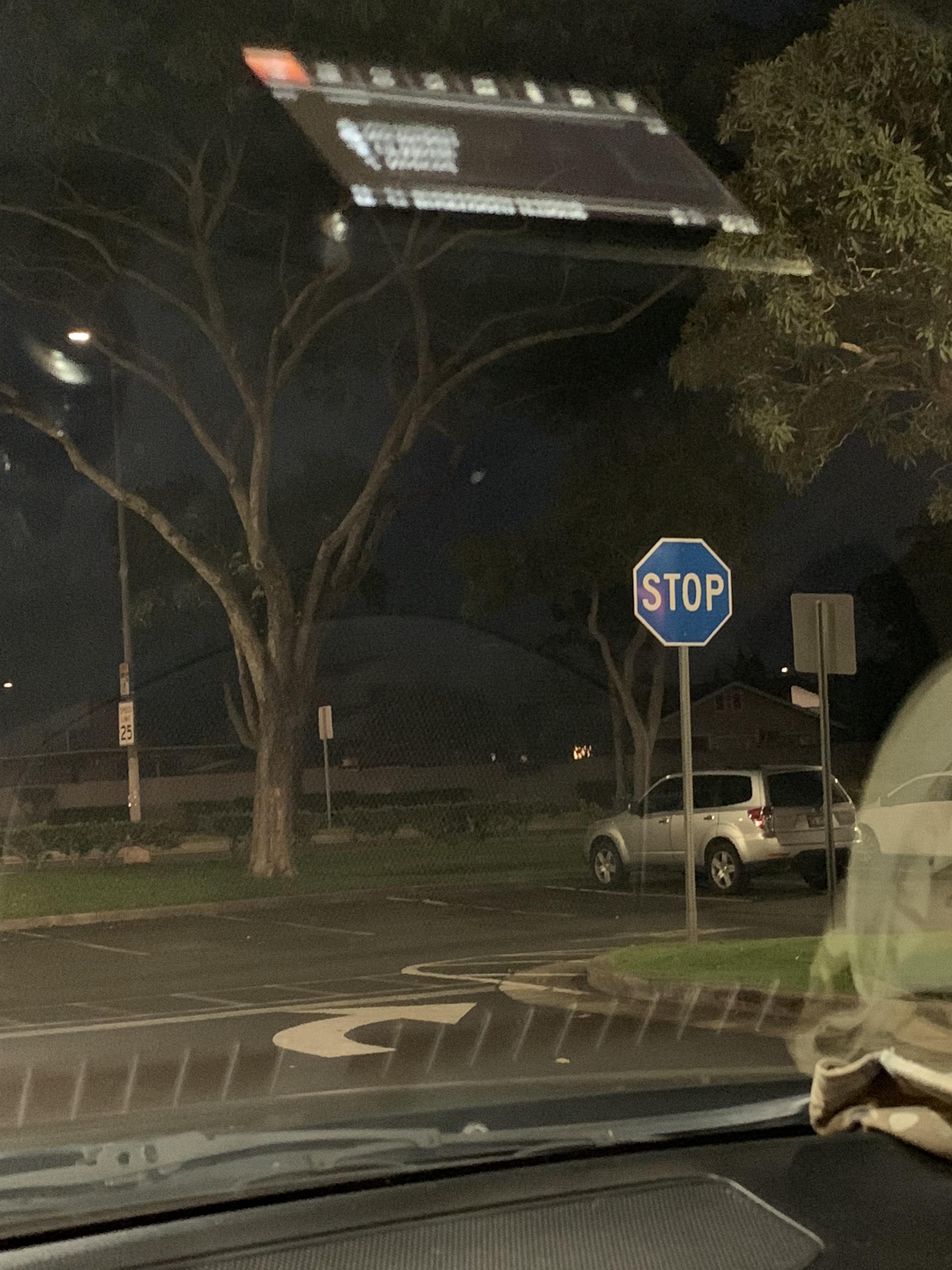 Blue stop sign in Hawaii? r/pics