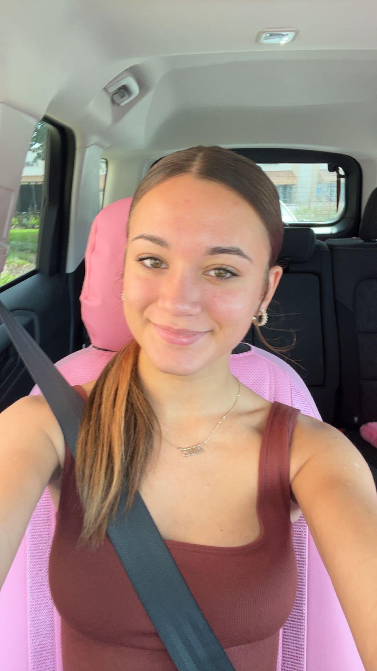 Summertime glow just hits different r/SummertimeGirls