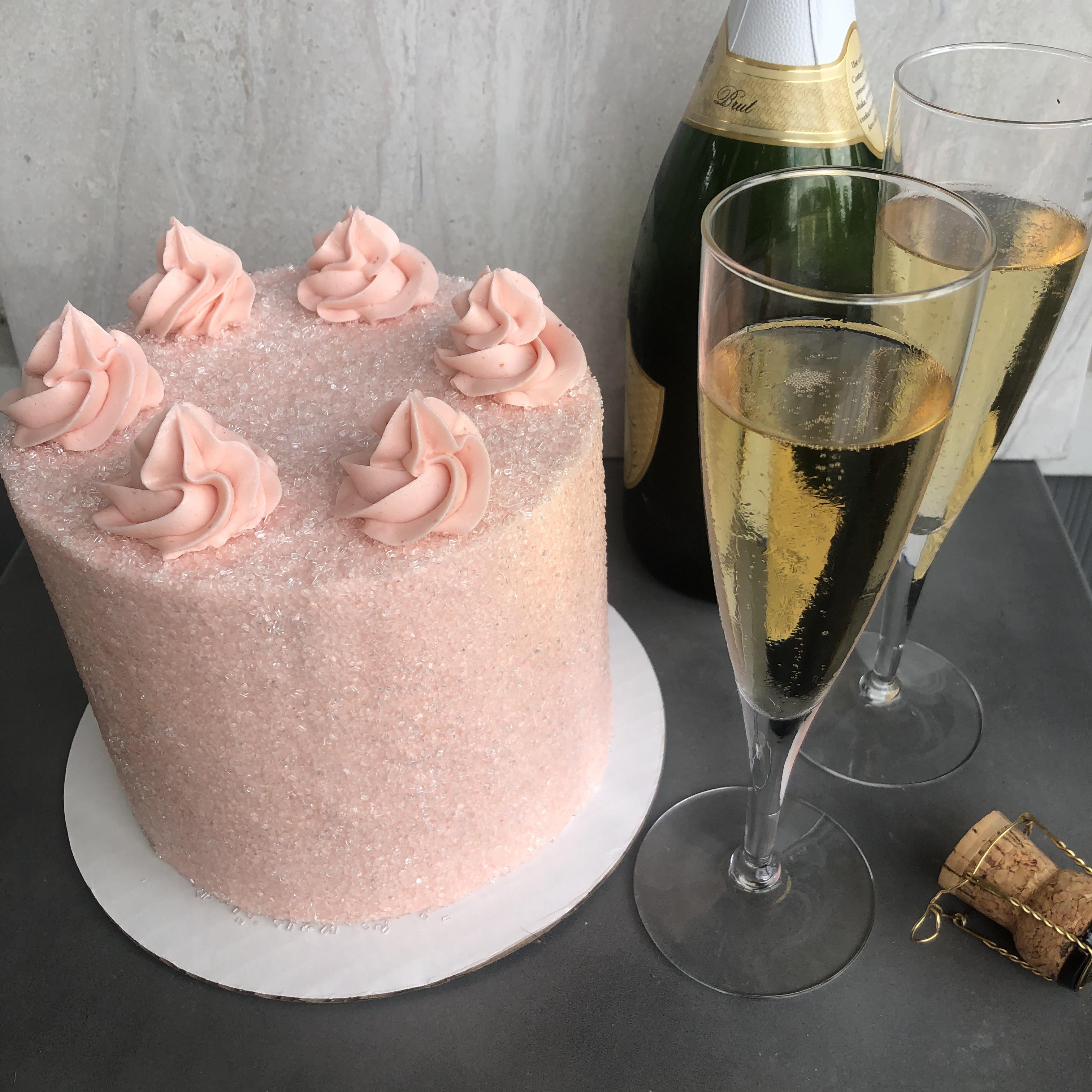 Champagne cake with strawberry buttercream r/cakedecorating