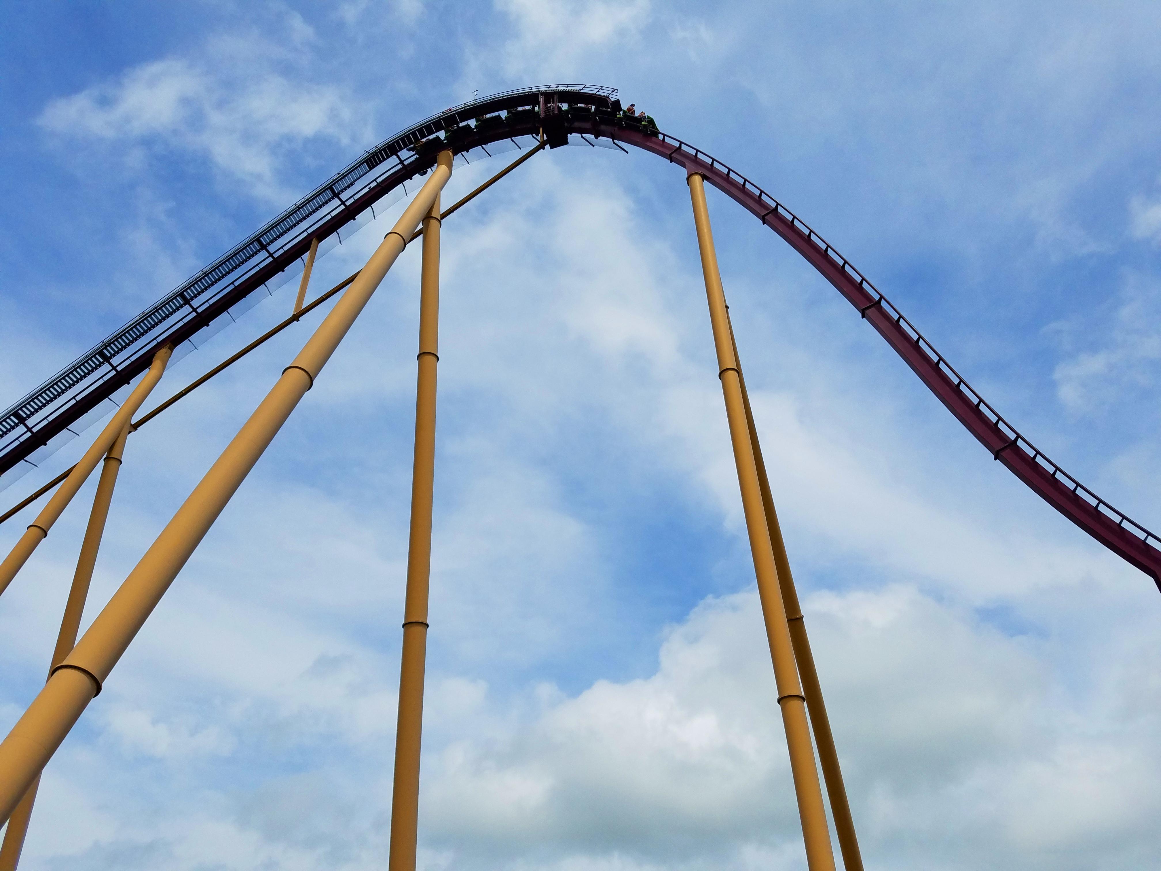 Diamondback Reaches for the Sky (Kings Island) r/rollercoasters