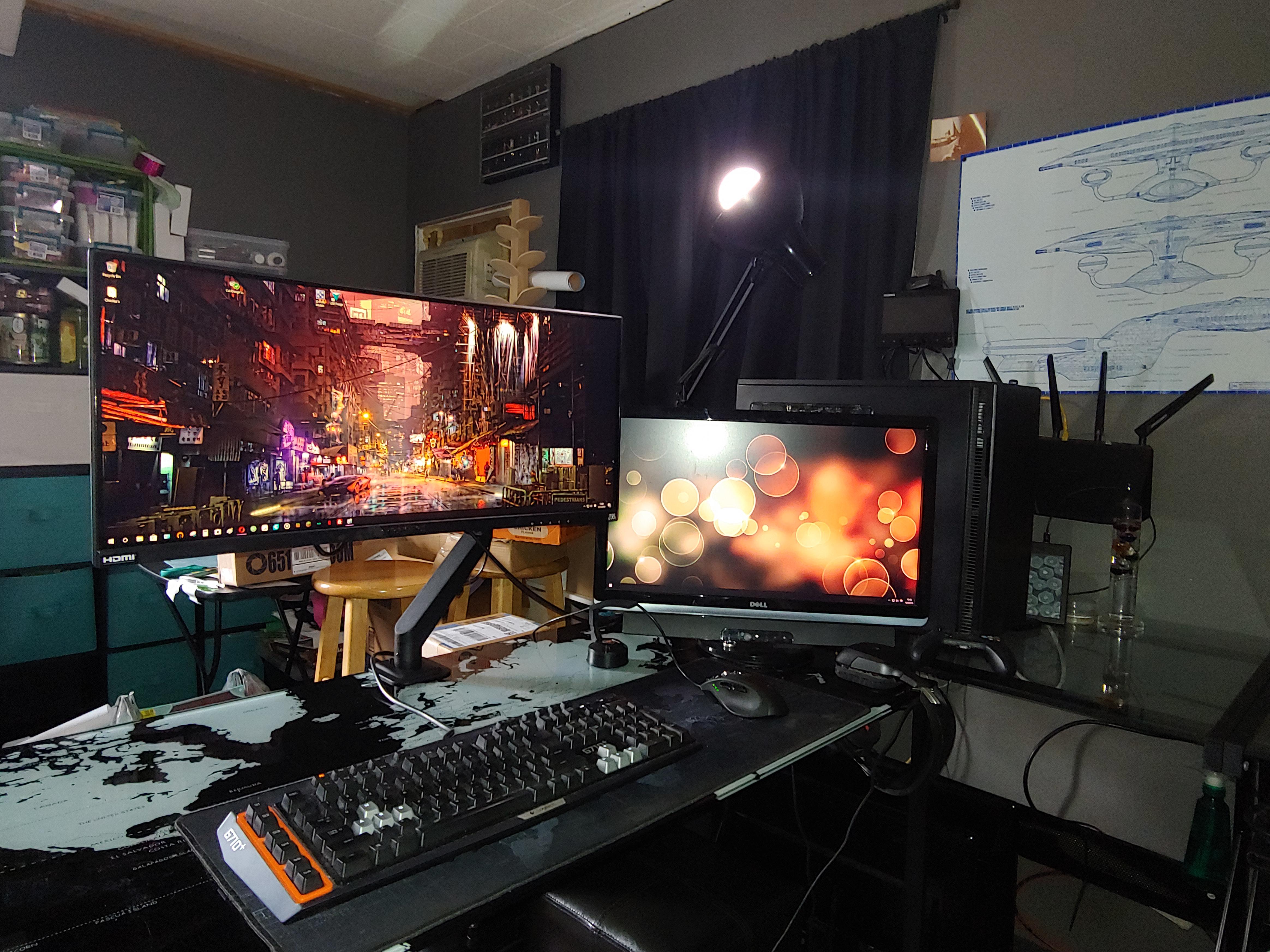 Black Friday upgrade (Sceptre C30) , please ignore background i share