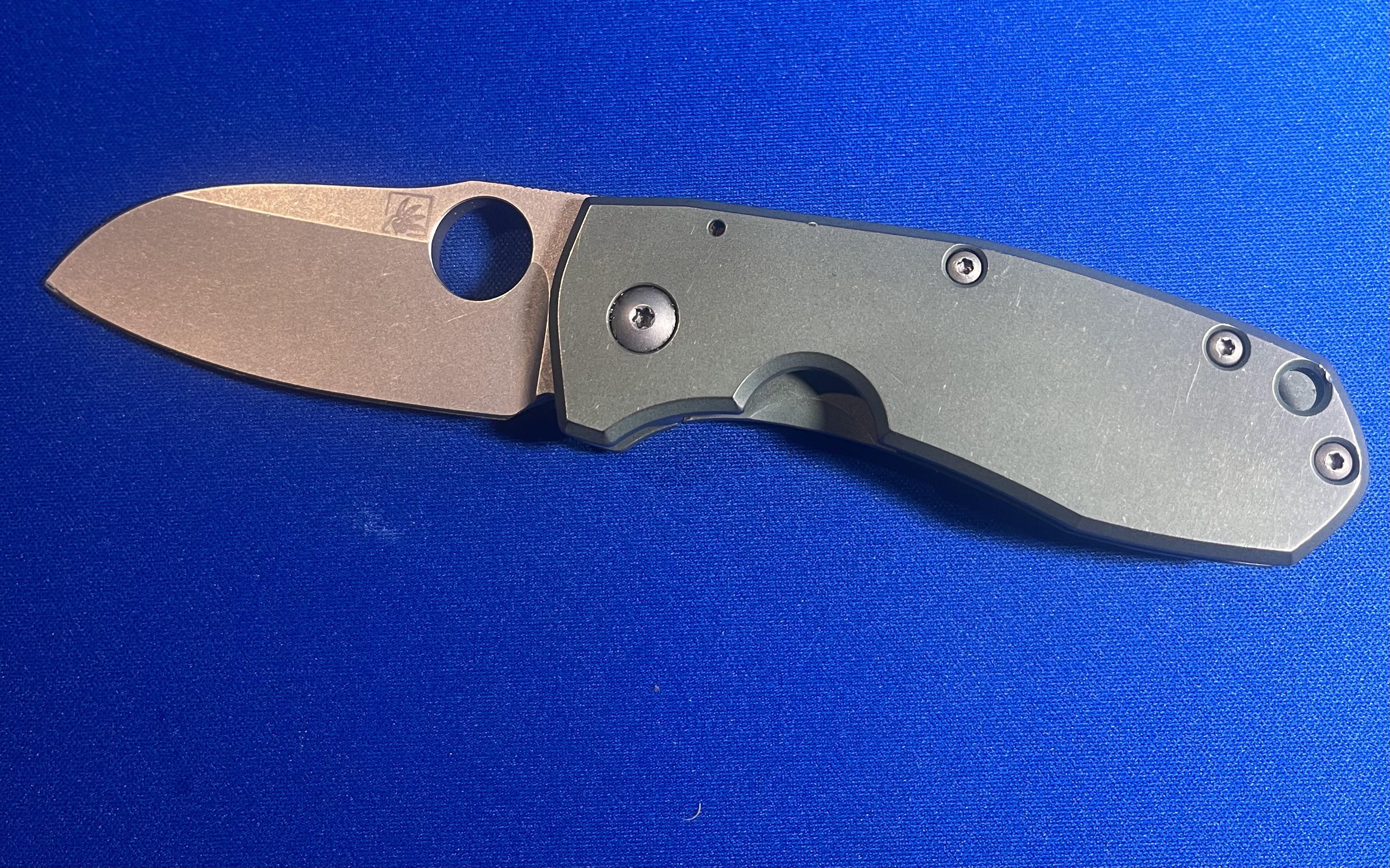 Not a real spyderco but still pretty cool r/knives