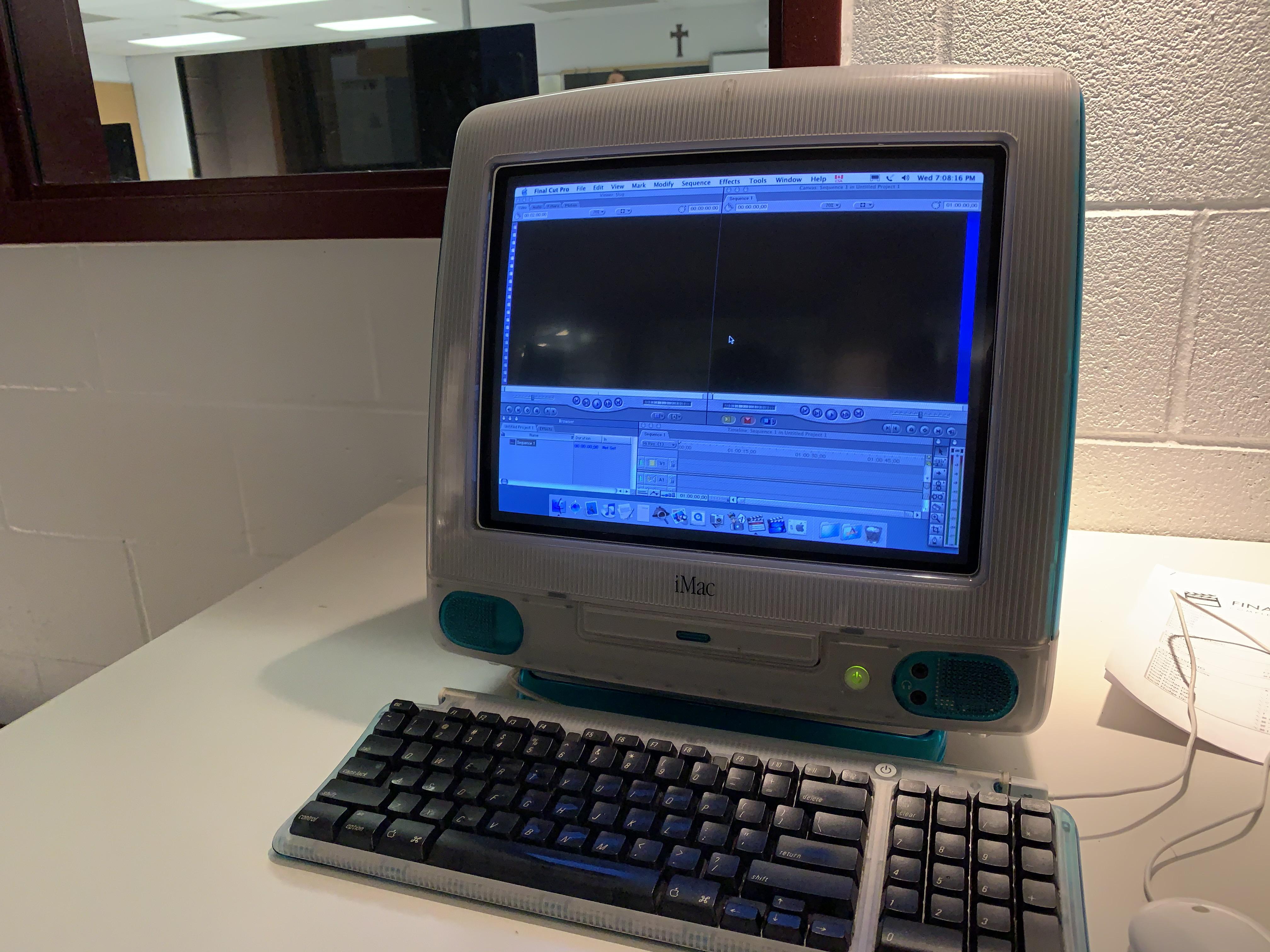 Final Cut Pro 3 on an iMac G3 VintageApple
