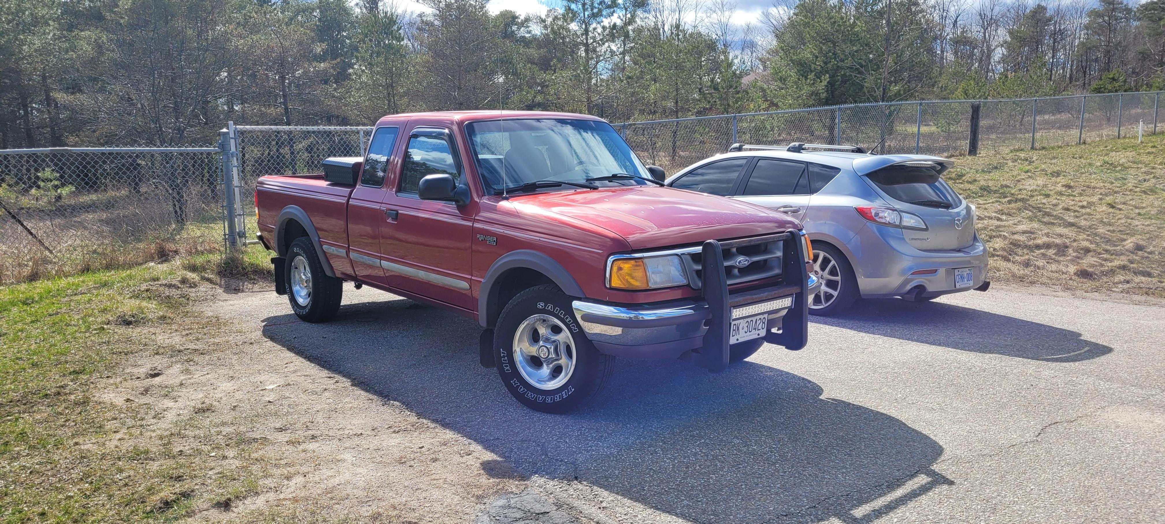 My new to me 97 ranger! 4x4,130k km and absolutely no rust, not bad for