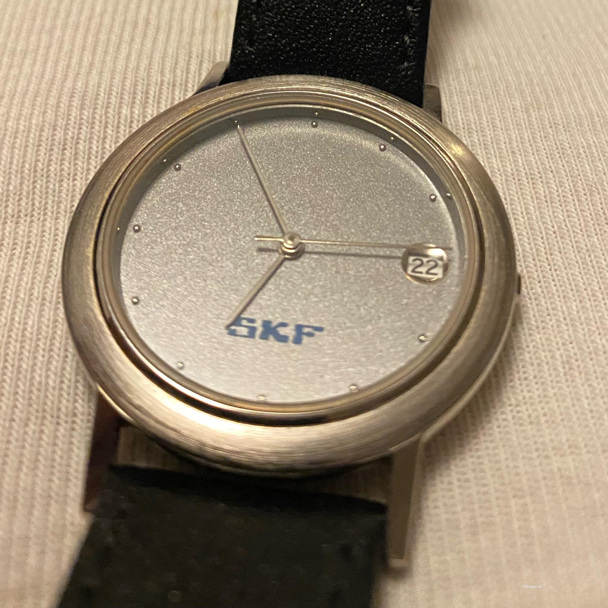 När man är civilingenjör, 40 år och ska köpa en klocka 🙃 r/sweden