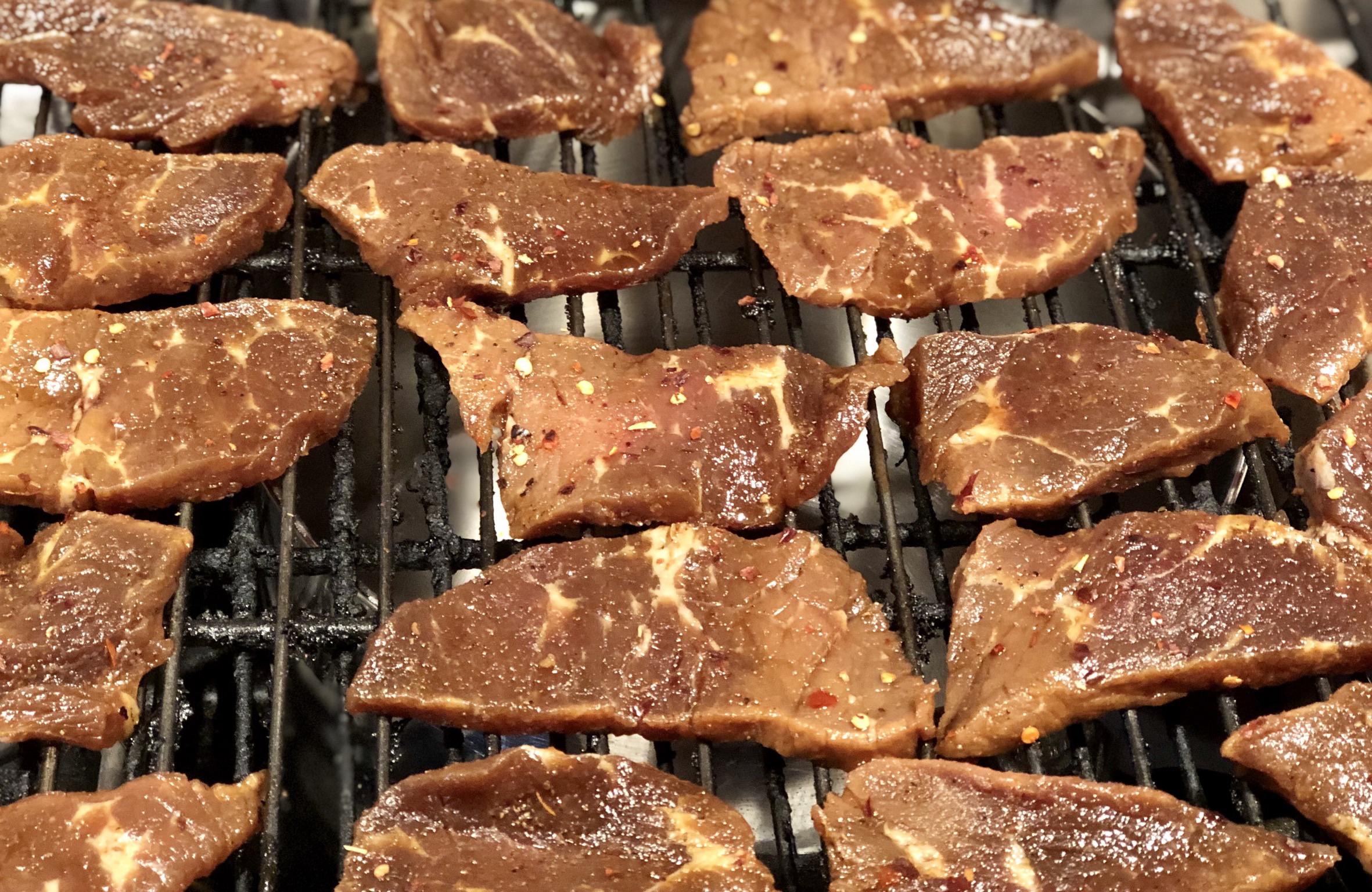 Honey mesquite smoked jerky!😋 r/beefjerky