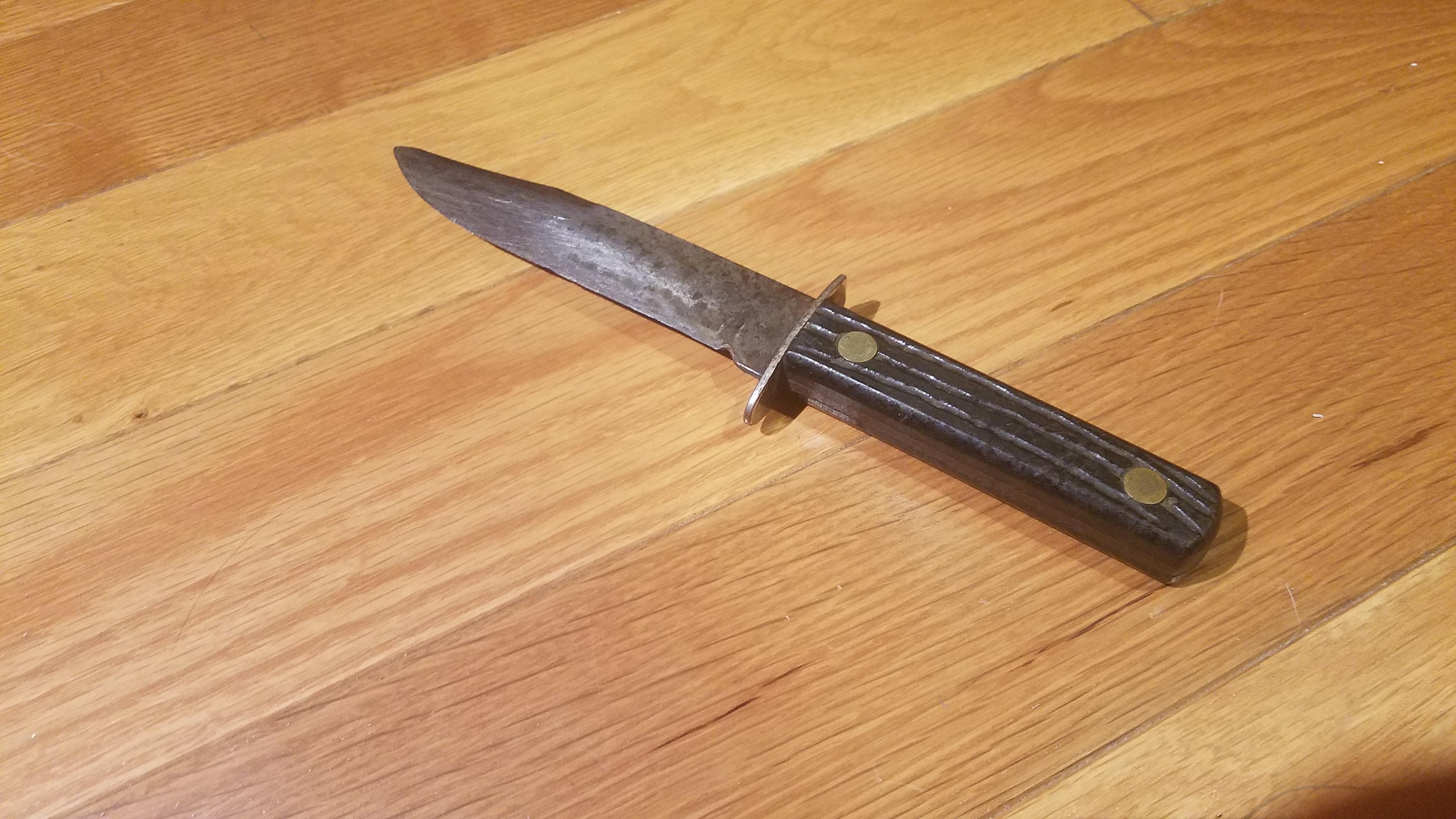 I think this knife was my great grandpa's combat knife from WW2, Pacific theater, navy r/knives