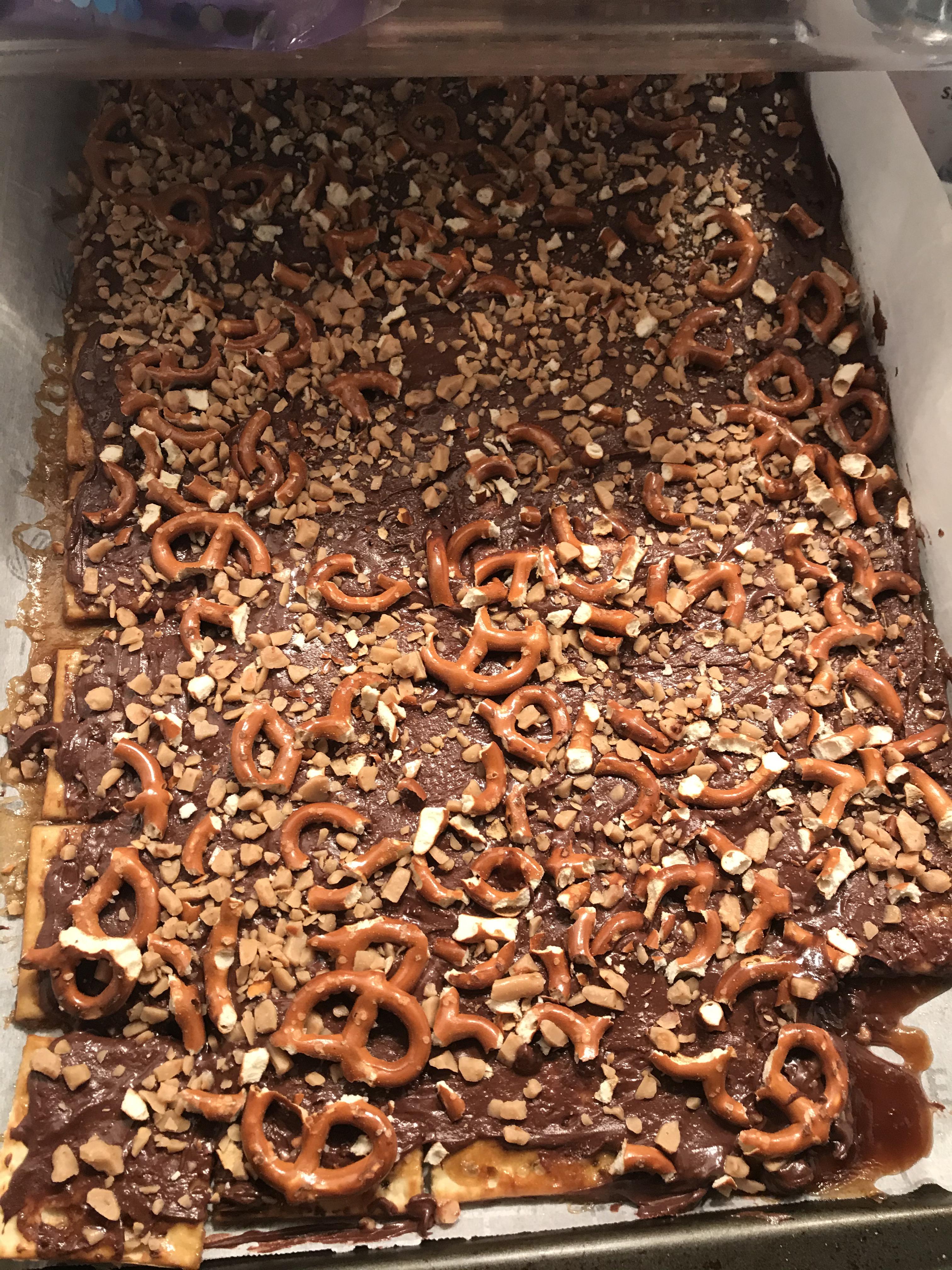 [Homemade] Heath/Pretzel Christmas Crack r/food