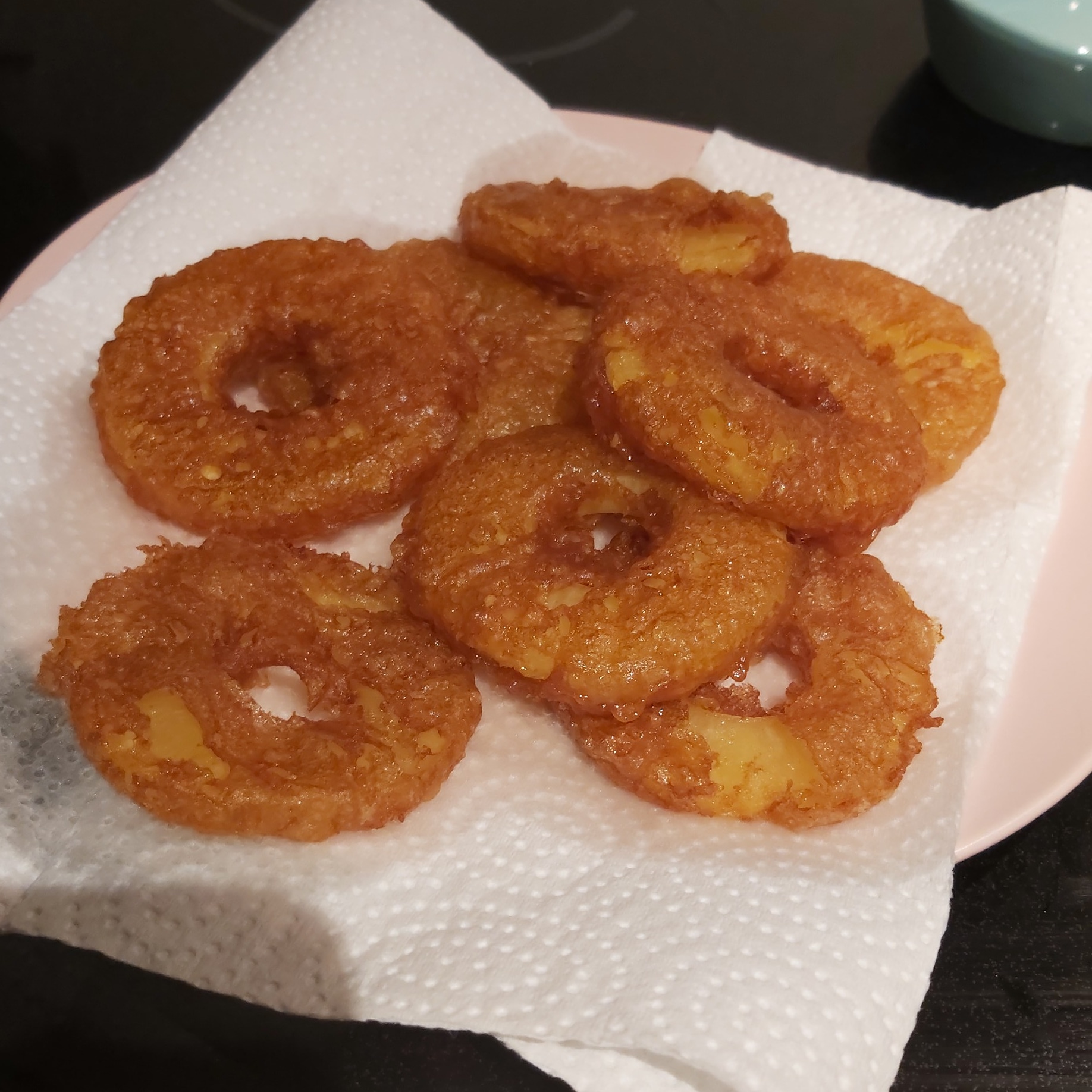 [HOMEMADE] Deep fried pineapple rings r/food