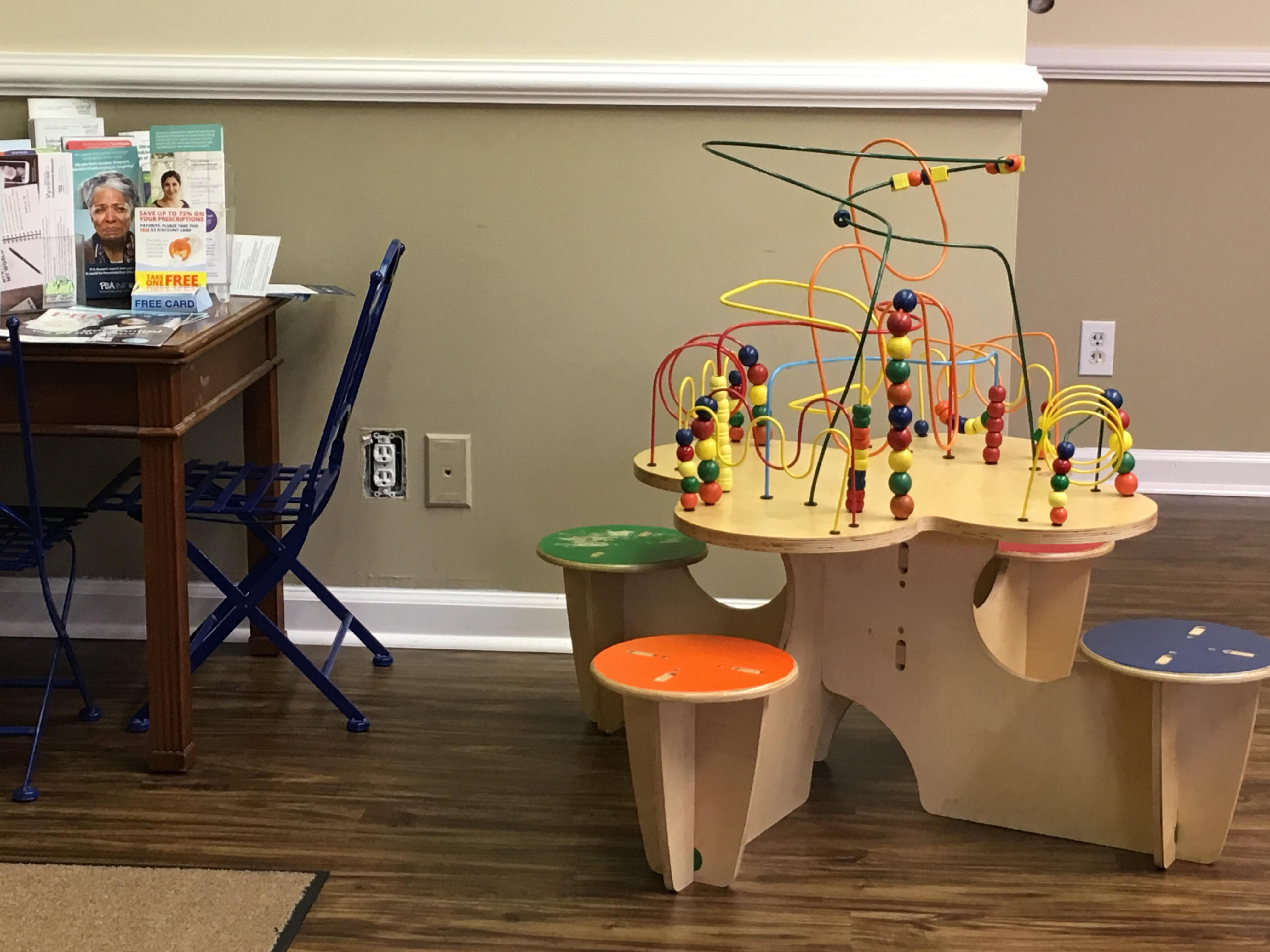 Kids In The Waiting Room Pediatric Dentist In Sarasota Fl Smileworks